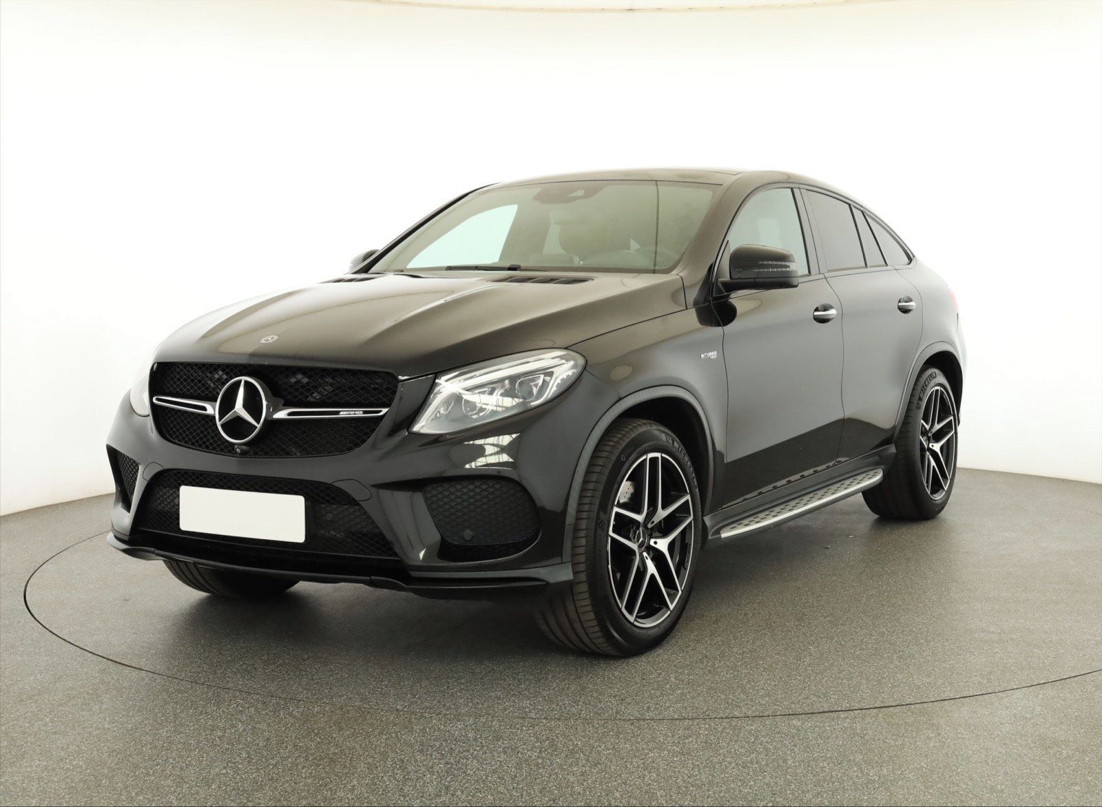 Mercedes-Benz GLE, AMG 4MATIC, AMG line, 4X4 - fotka 3
