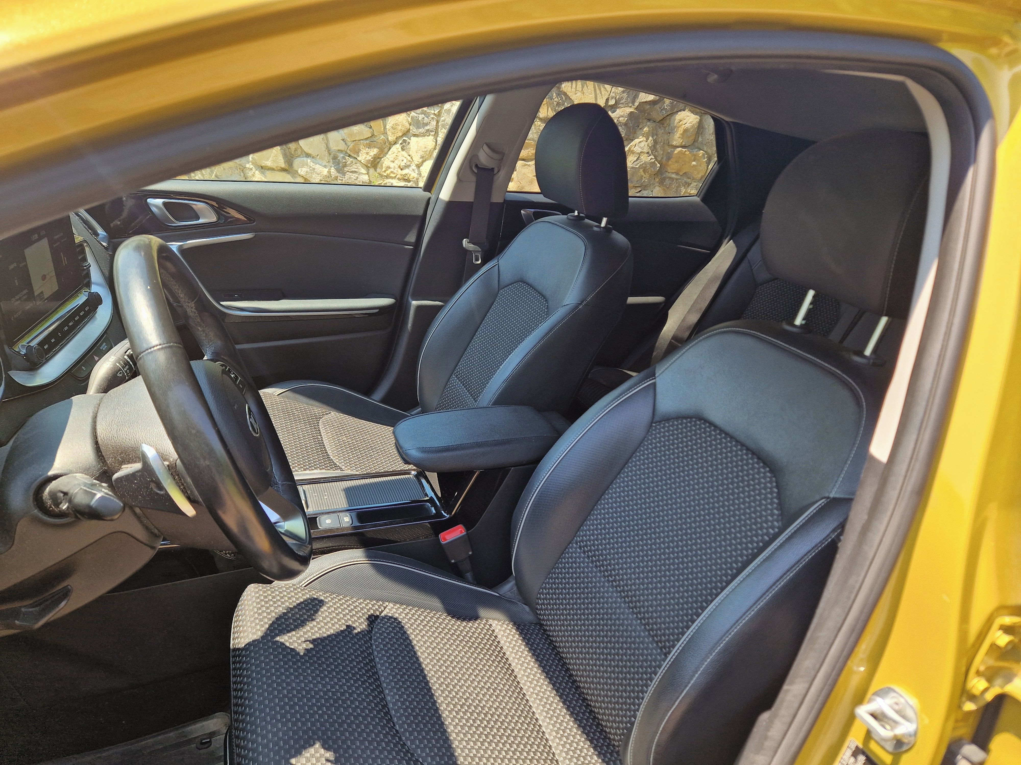 Kia XCee´d, 1,4 T-GDI AUTOMAT, TOV.ZÁRUKA - fotka 4