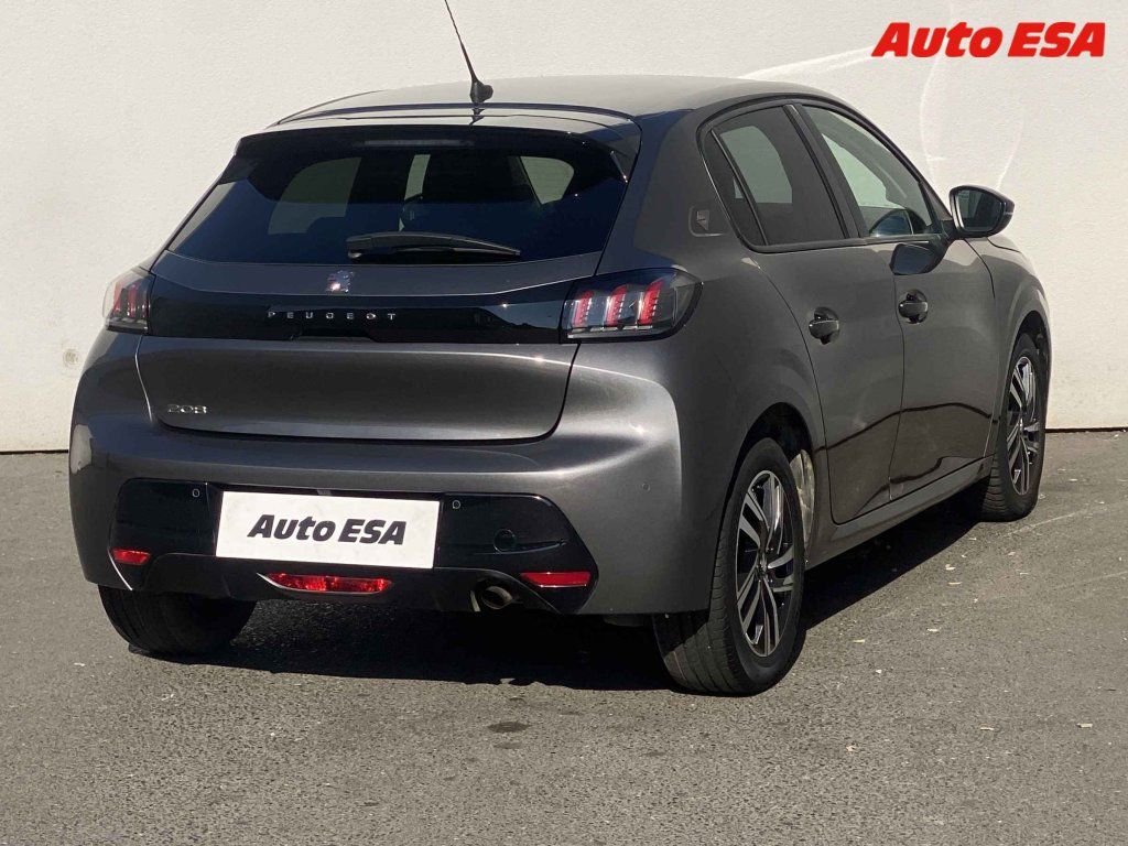 Peugeot 208, 1.2 - fotka 4