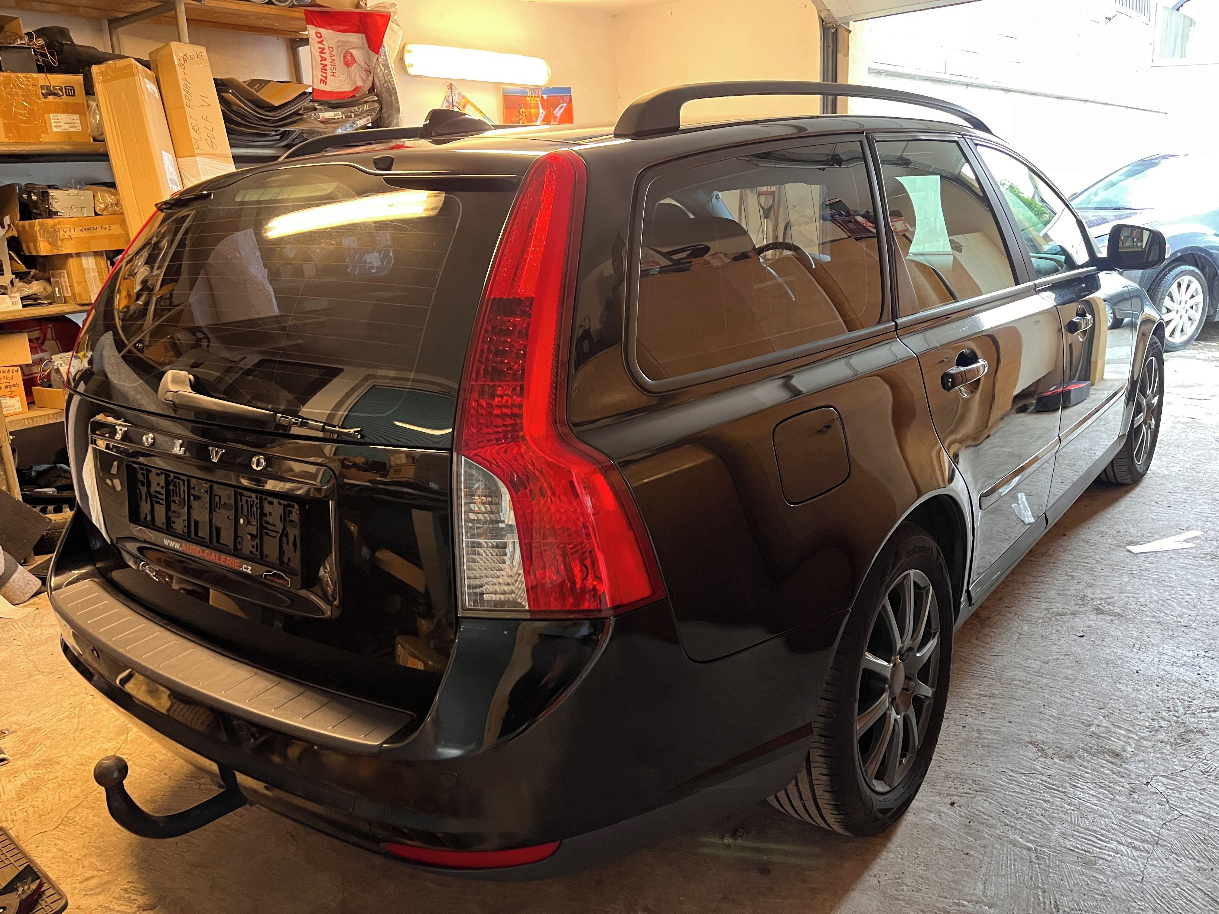 Volvo V50, 1.6D,XENON,SOUND,ALU16 - fotka 2
