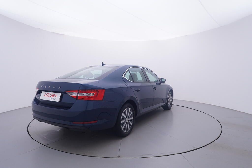 Škoda Superb, Style 1.5 TSI 110 kW - fotka 5