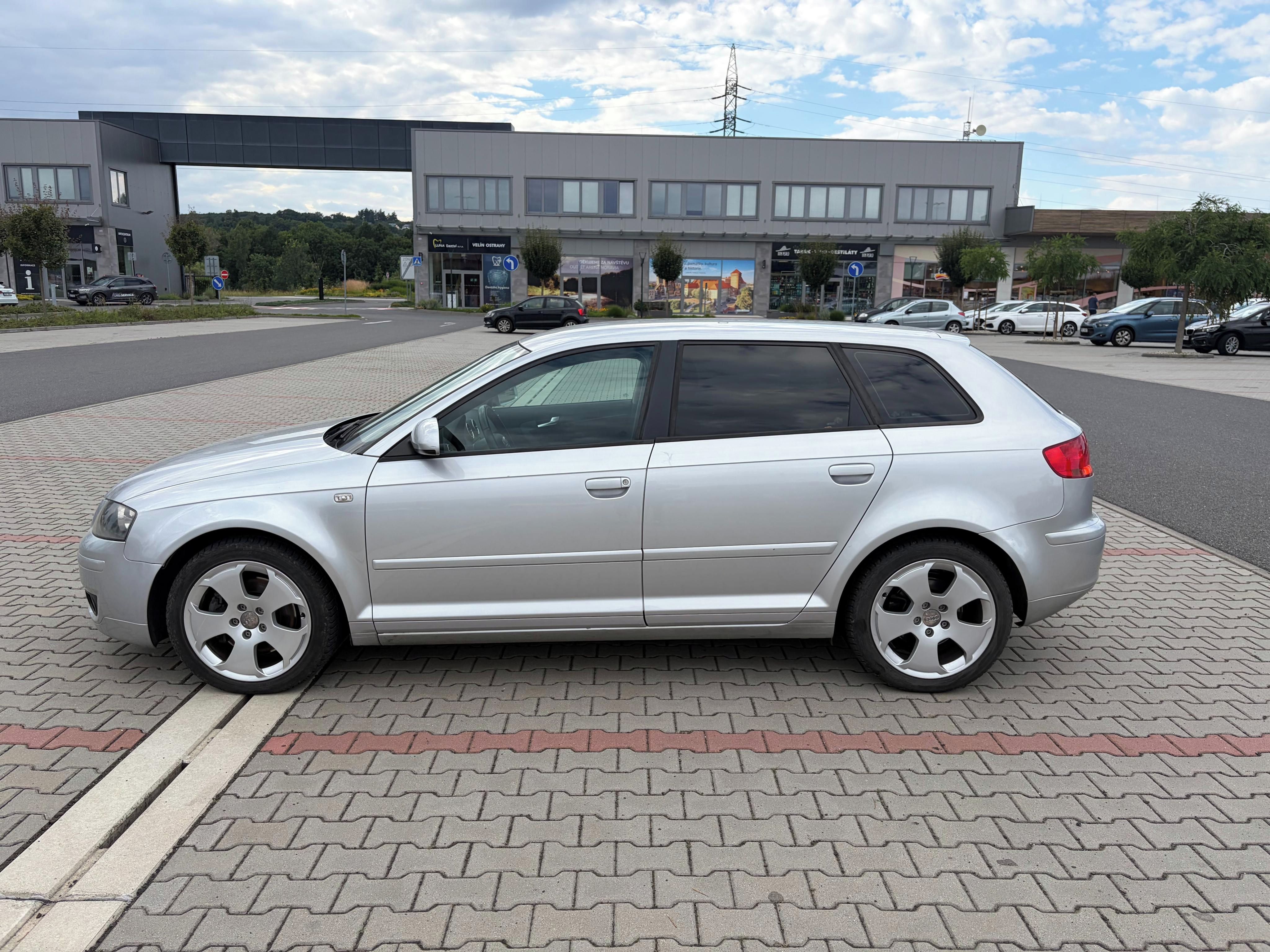 Audi A3, 2.0 TDi 125kw quattro 5 dveří - fotka 6