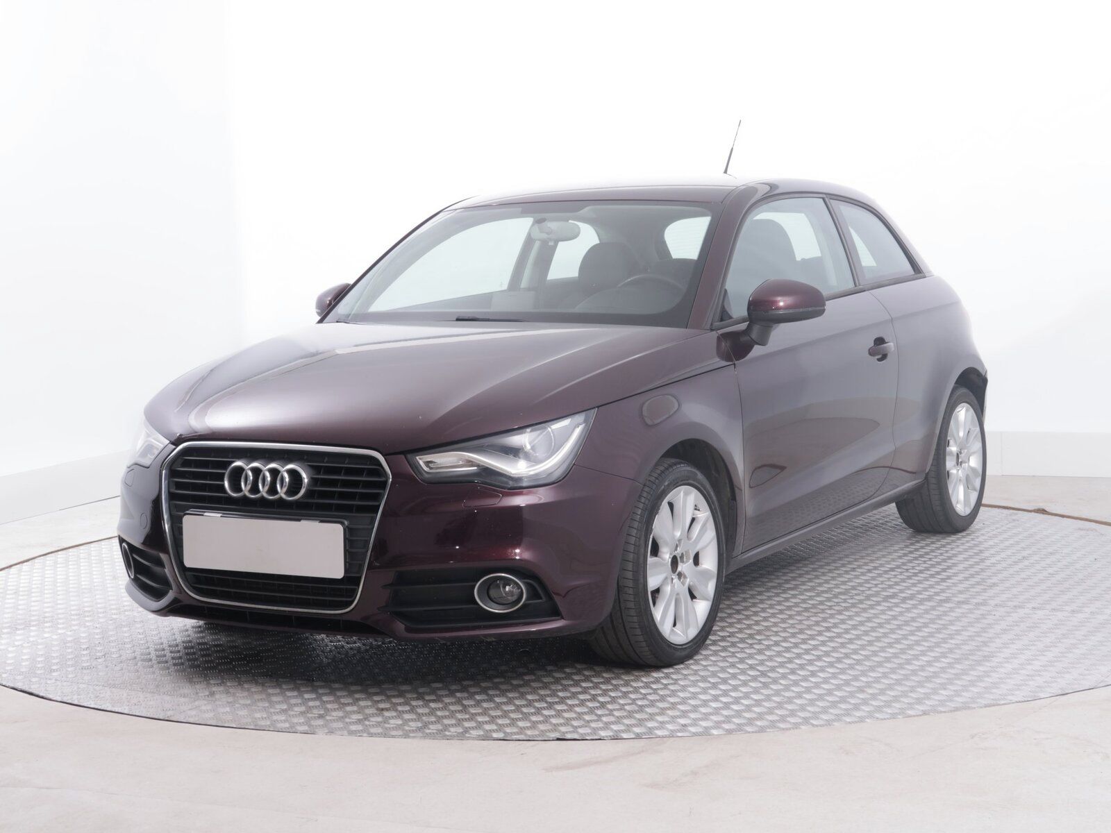 Audi A1, 1.6 TDI, Serv.kniha, Xenony - fotka 2