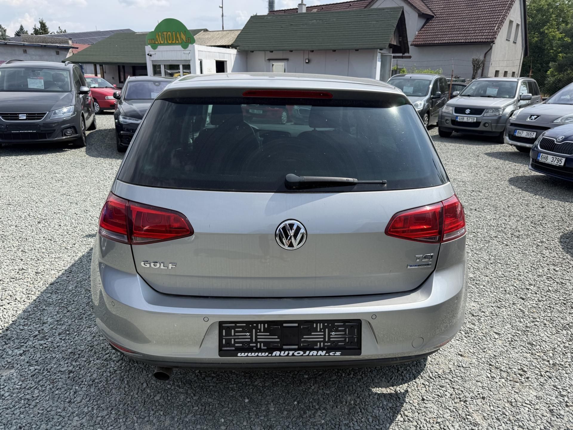 Volkswagen Golf, 1.2 TSI COMFORTLINE - fotka 5