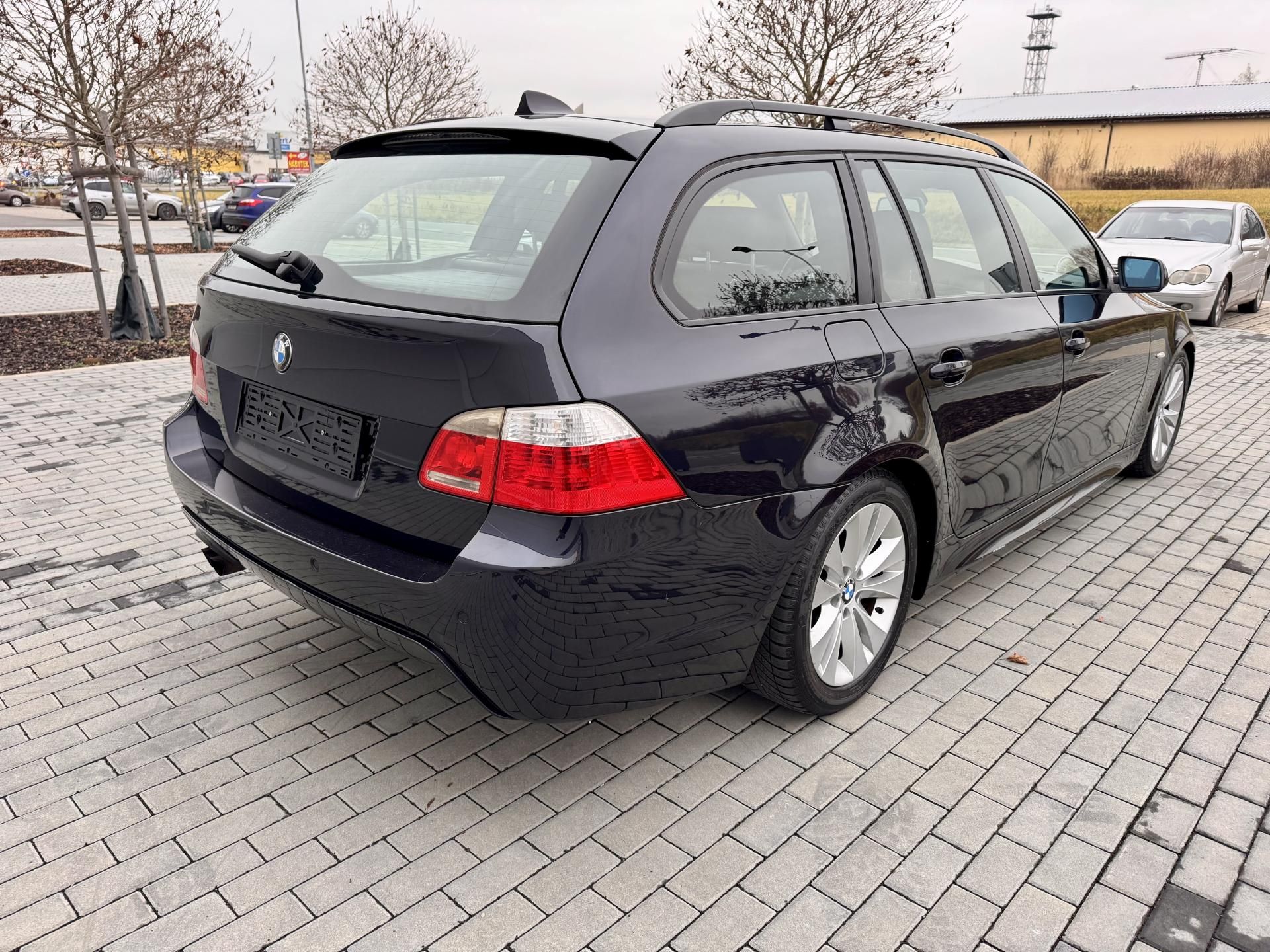 BMW Řada 5, 530i MANUÁL M-Packet PDC Navi - fotka 6