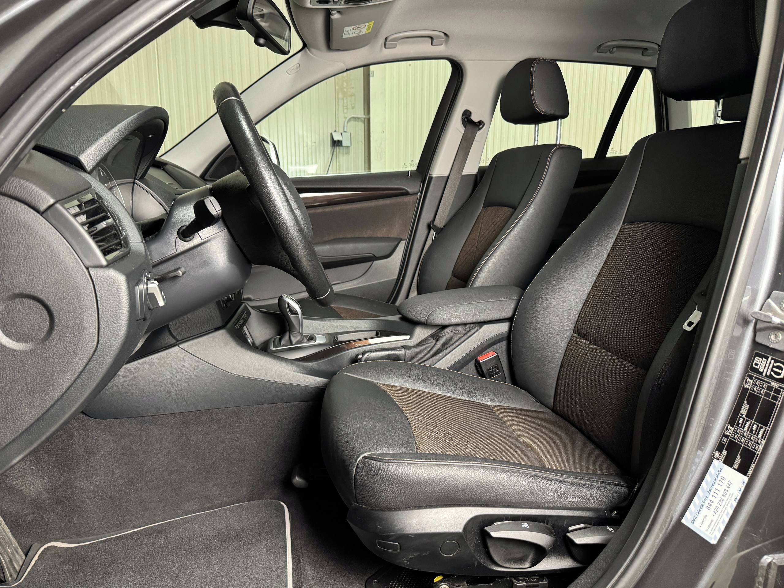 BMW X1, 18d 105kw, ČR, Serviska, 8st. - fotka 6