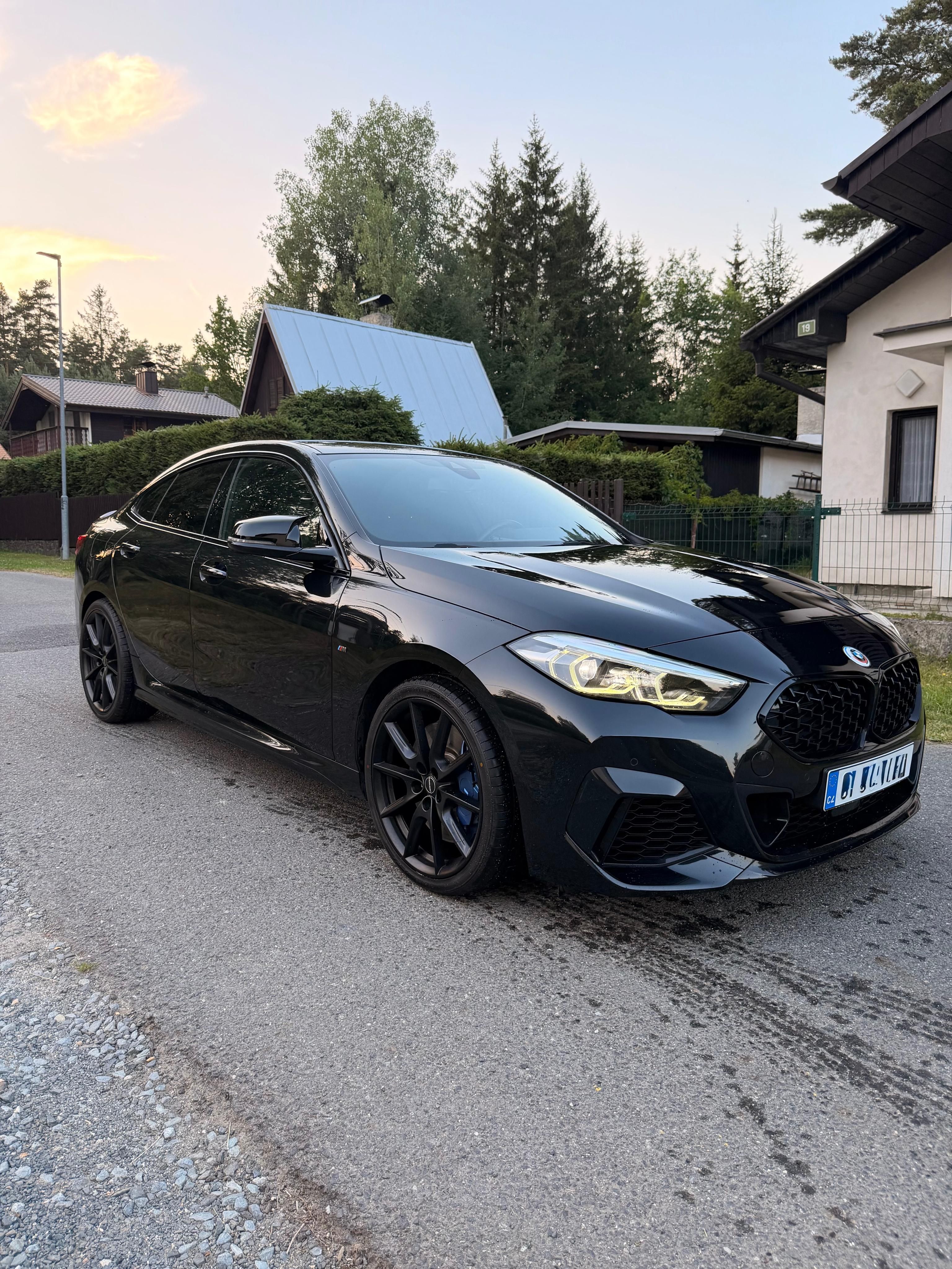 BMW Řada 2, BMW M235i xDrive Harman