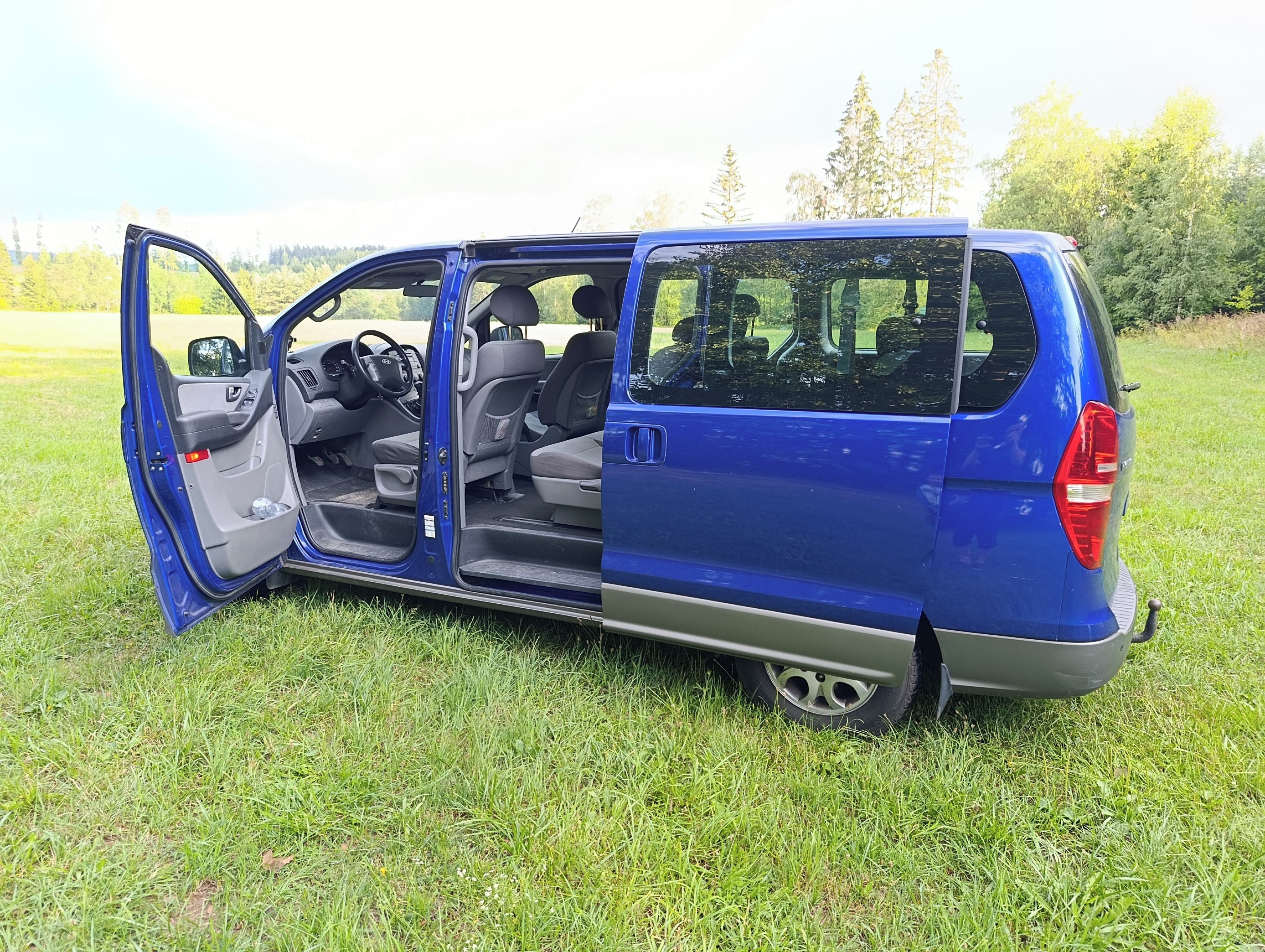 Hyundai H 1, 2.5 crdi, 8míst - fotka 4