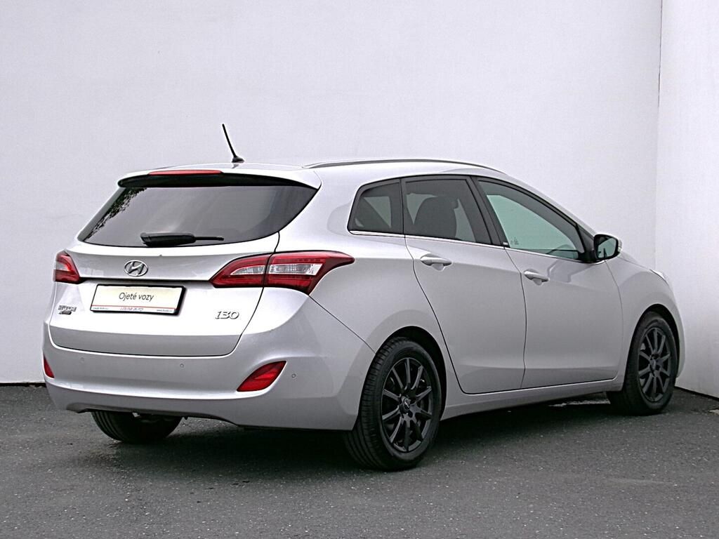 Hyundai i30, Go 1.6 GDI 99 kW - fotka 2