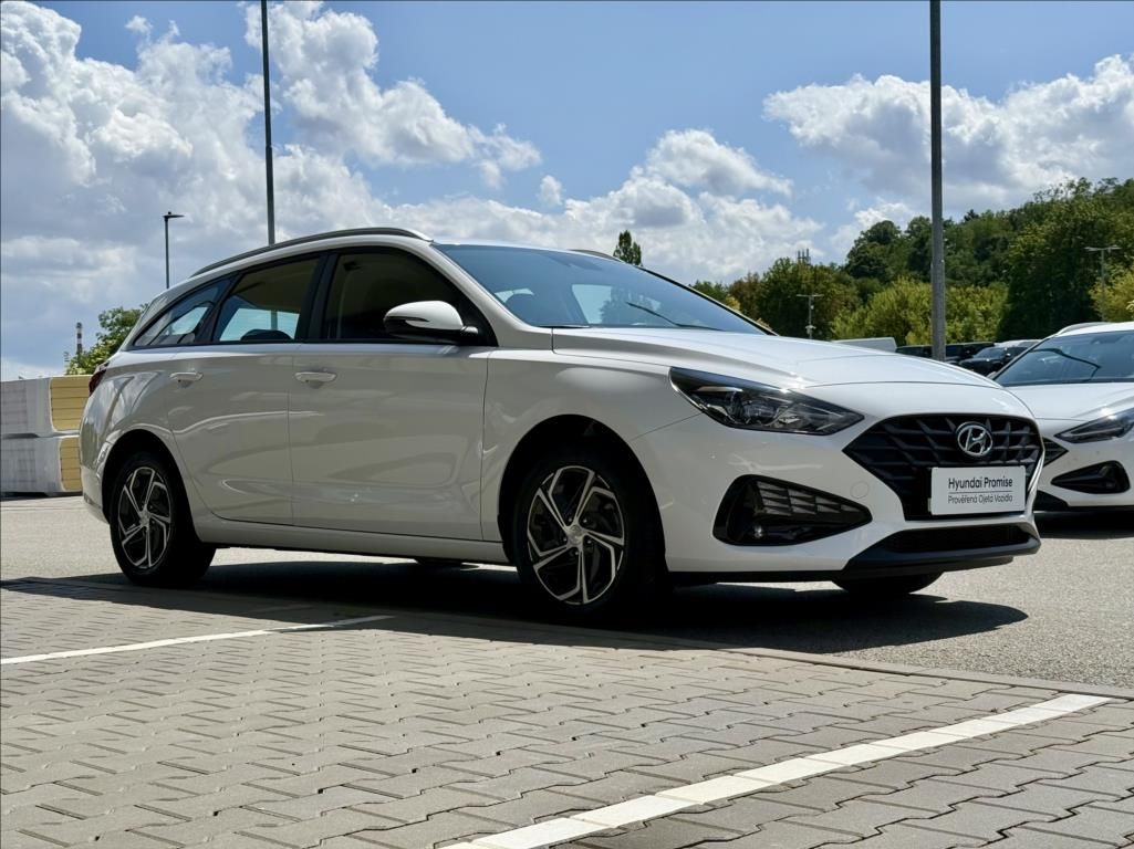 Hyundai i30, 1,5 i  WG Family Comfort - fotka 4