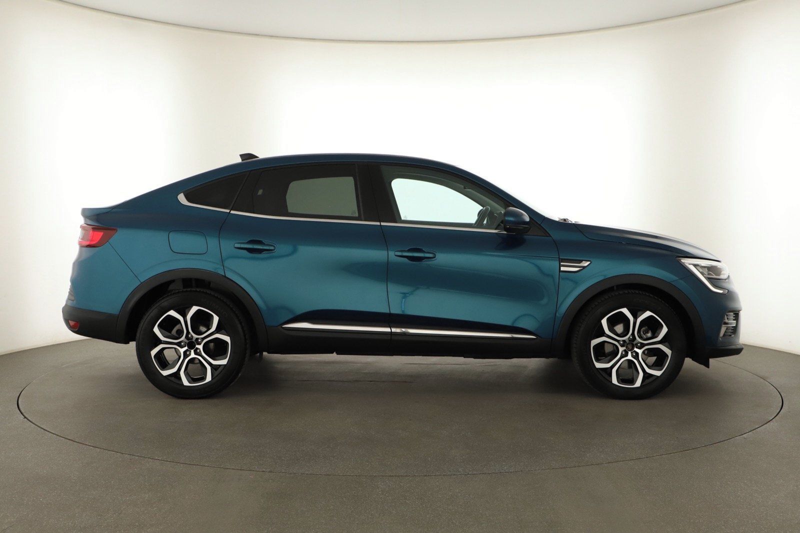 Renault Arkana, E-Tech, Intens, Automat, ČR - fotka 6