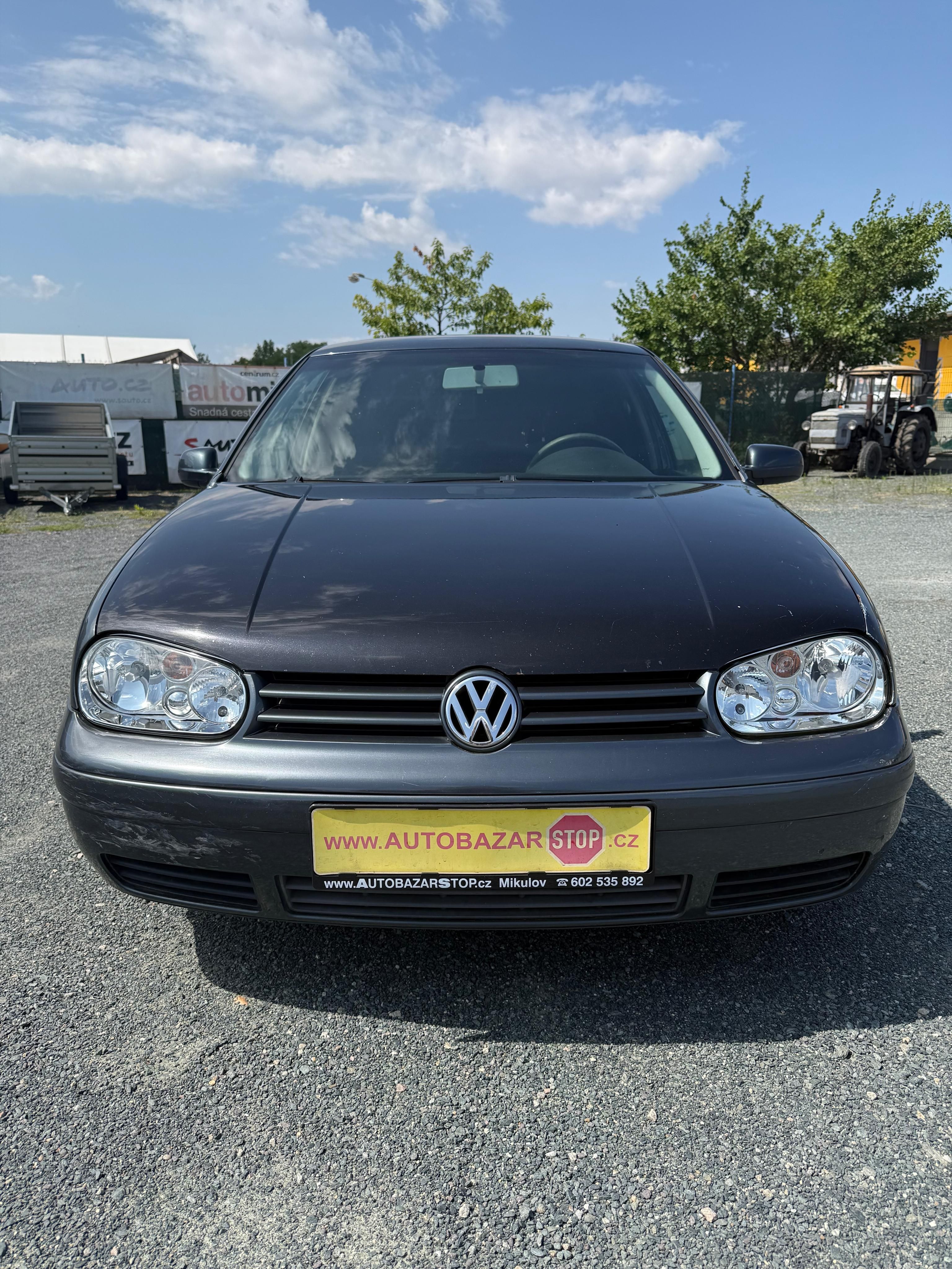 Volkswagen Golf, 1.6i 16V - fotka 2