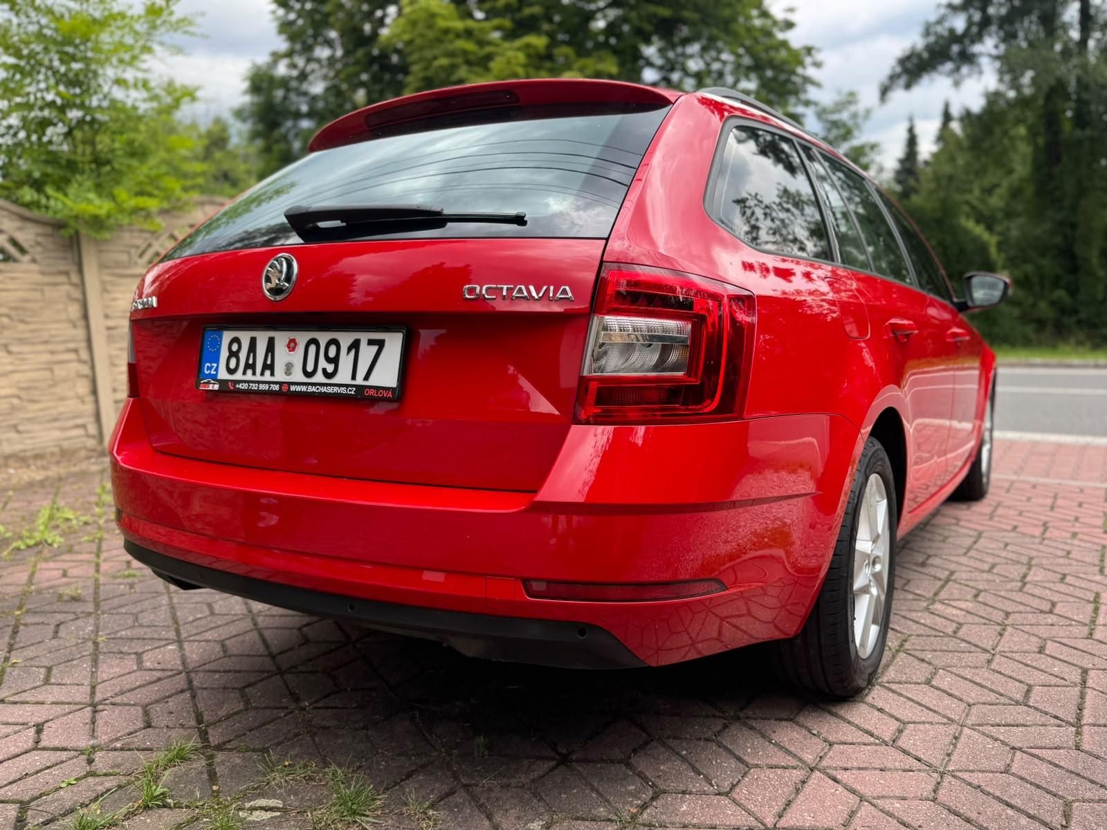 Škoda Octavia, 1.6 1.MAJITEL ČR DPH NEBOURÁNO - fotka 6