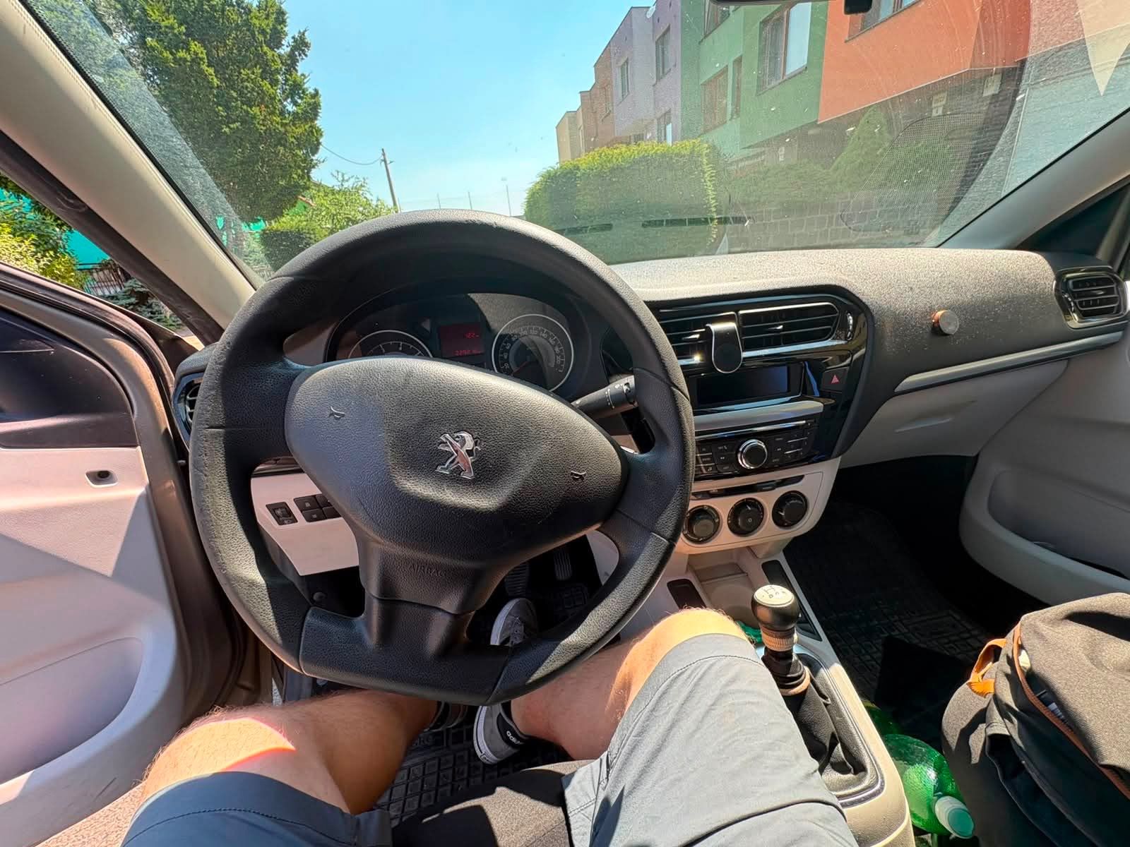 Peugeot 301, 1.5 - fotka 6