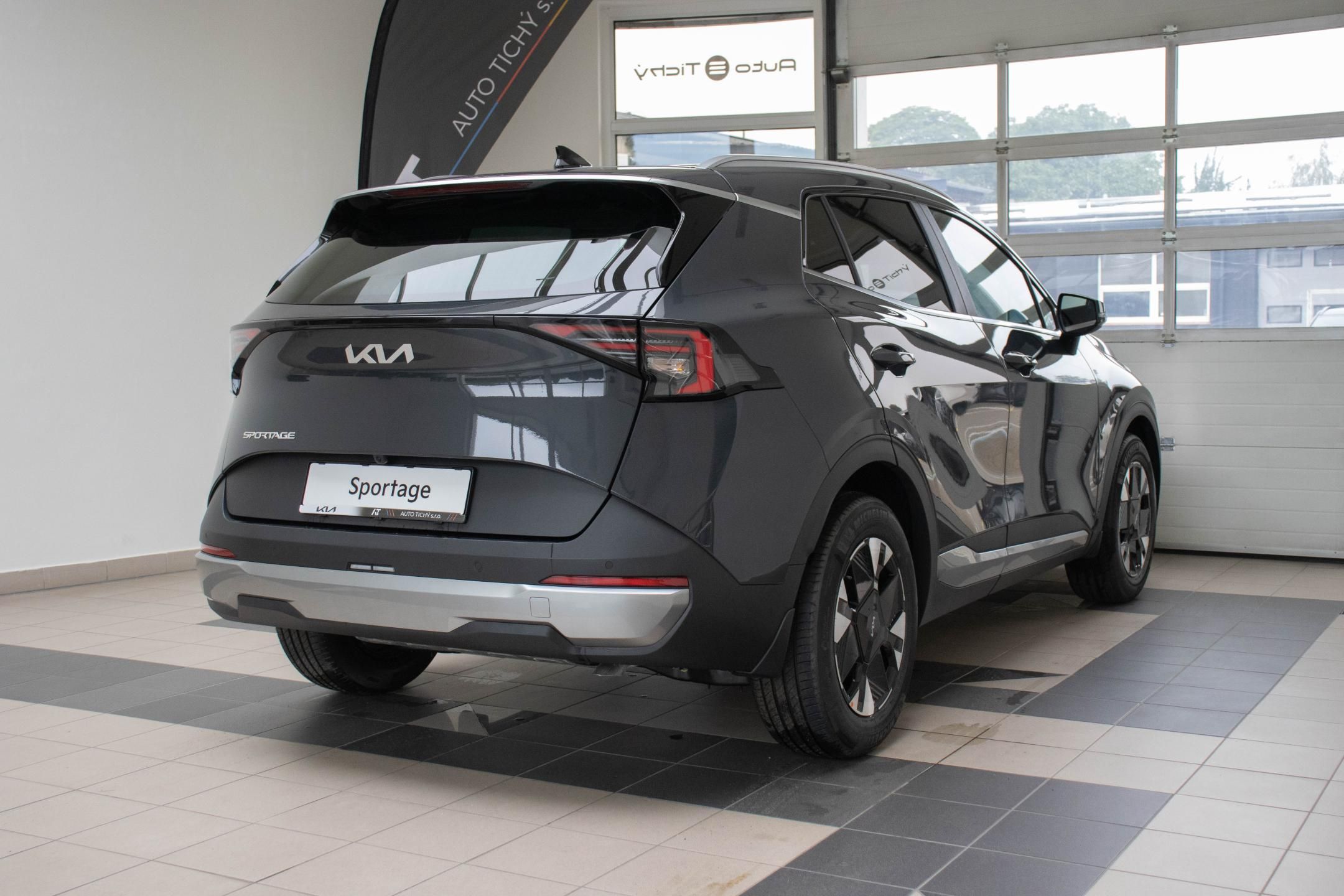 Kia Sportage, Exclusive 1.6 T-GDI 4x2 7DCT - fotka 4