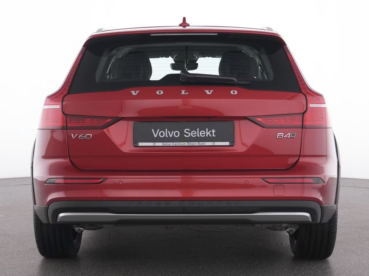 Volvo V60, CROSS COUNTRY B4 AWD PLUS - fotka 4