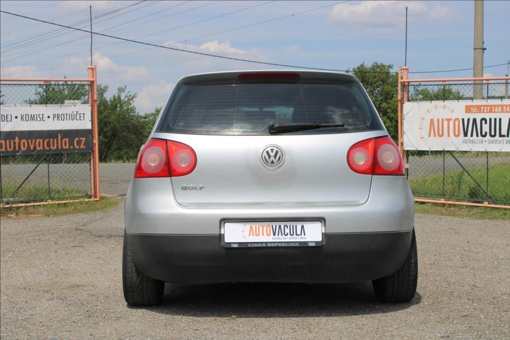 Volkswagen Golf, 1,4 i  DIG. KLIMA, ČR - fotka 6