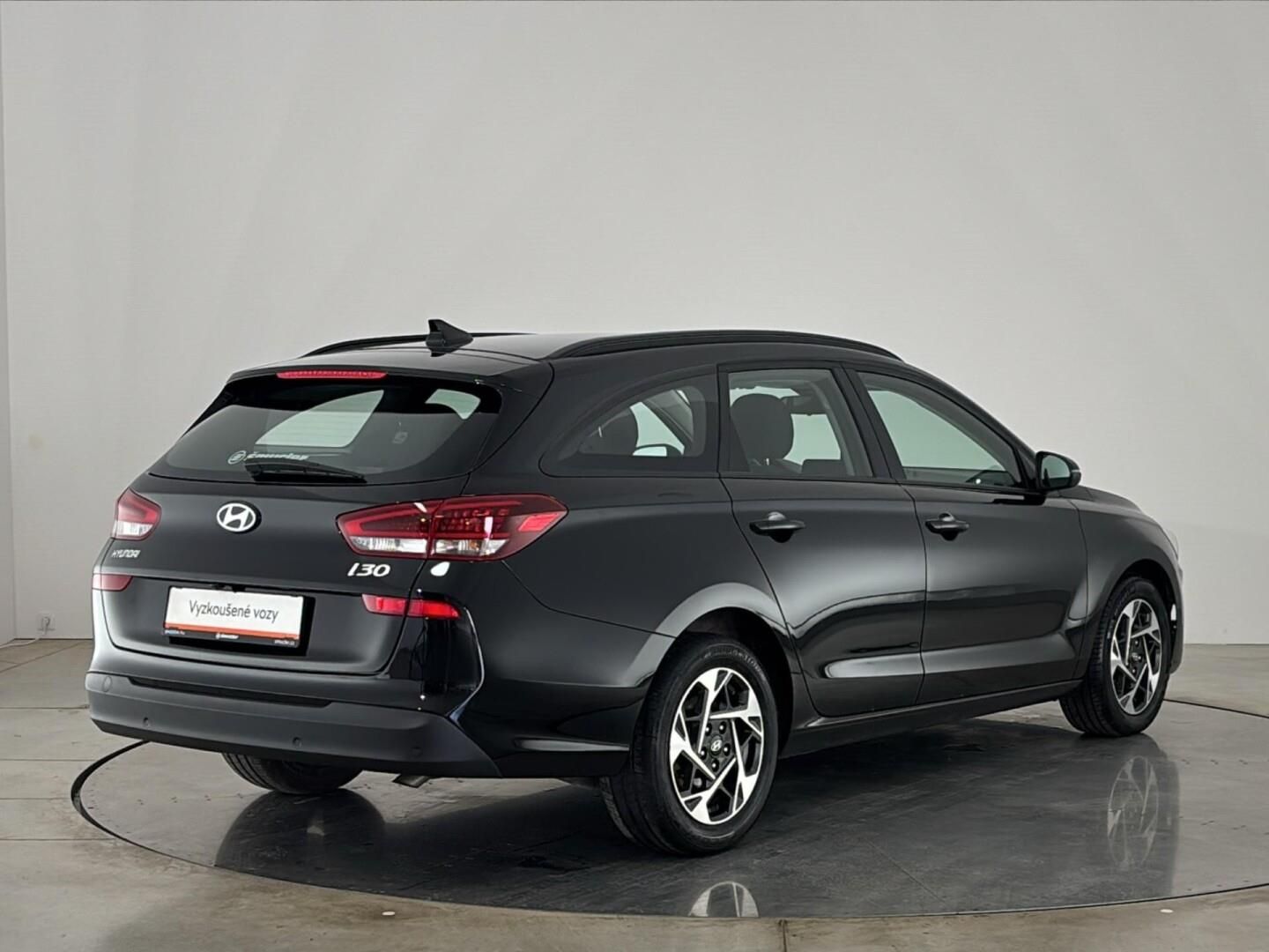 Hyundai i30, 1.5 T-GDI / 103 kW Smart DCT - fotka 2
