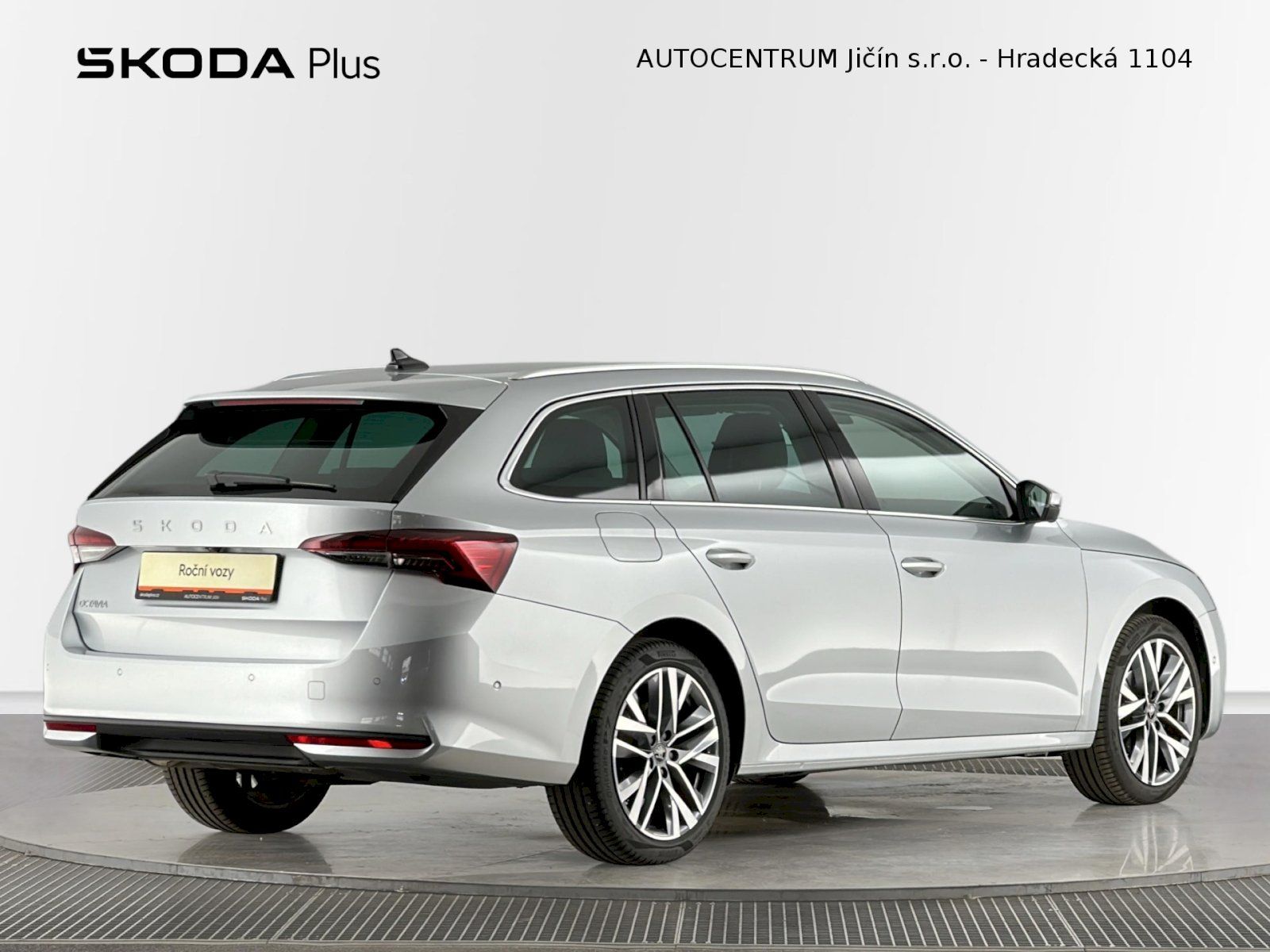 Škoda Octavia, Combi DSG 2.0TDI 110kW Exclusi - fotka 2
