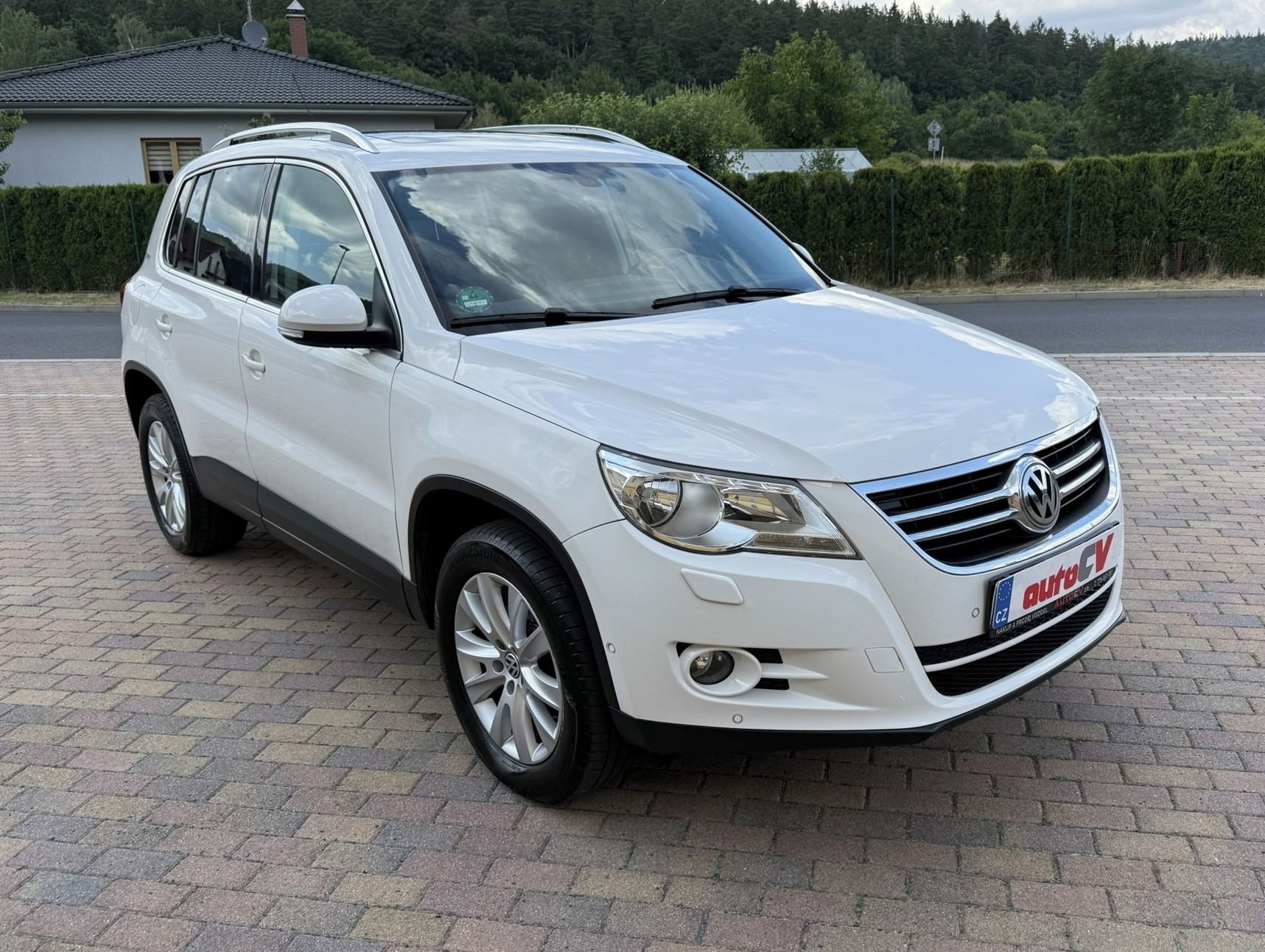Volkswagen Tiguan, 1.4 TSI 90kW TEAM VÝHŘEV,TAŽNÉ - fotka 5