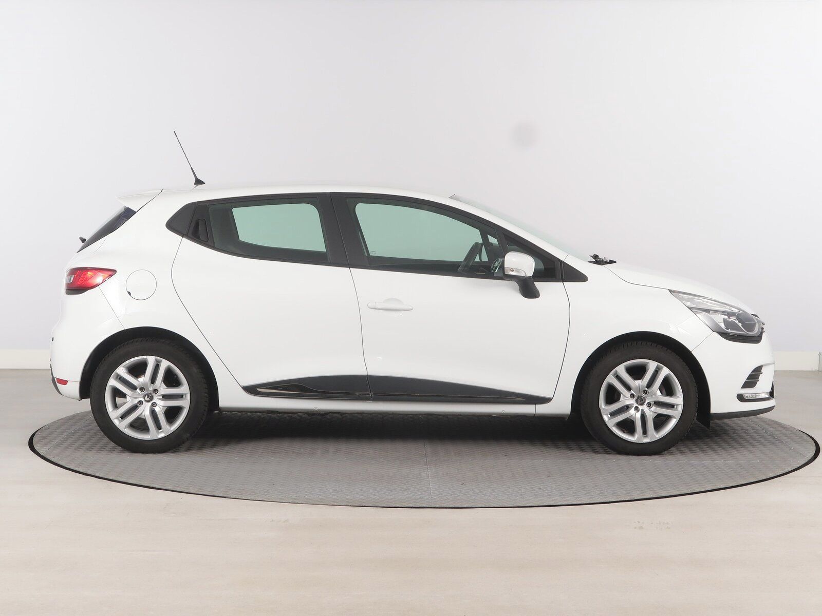 Renault Clio, 0.9 TCe, ČR,1.maj, Klima - fotka 6