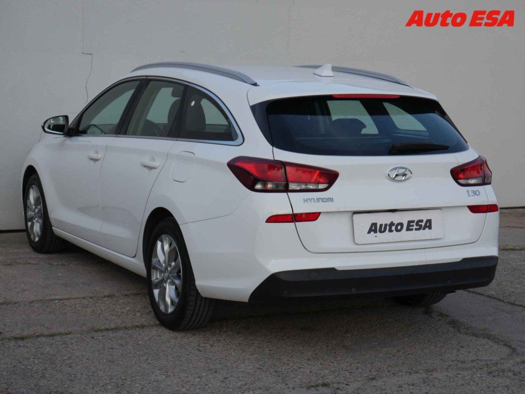 Hyundai i30, 1.6 CRDI,ČR - fotka 4