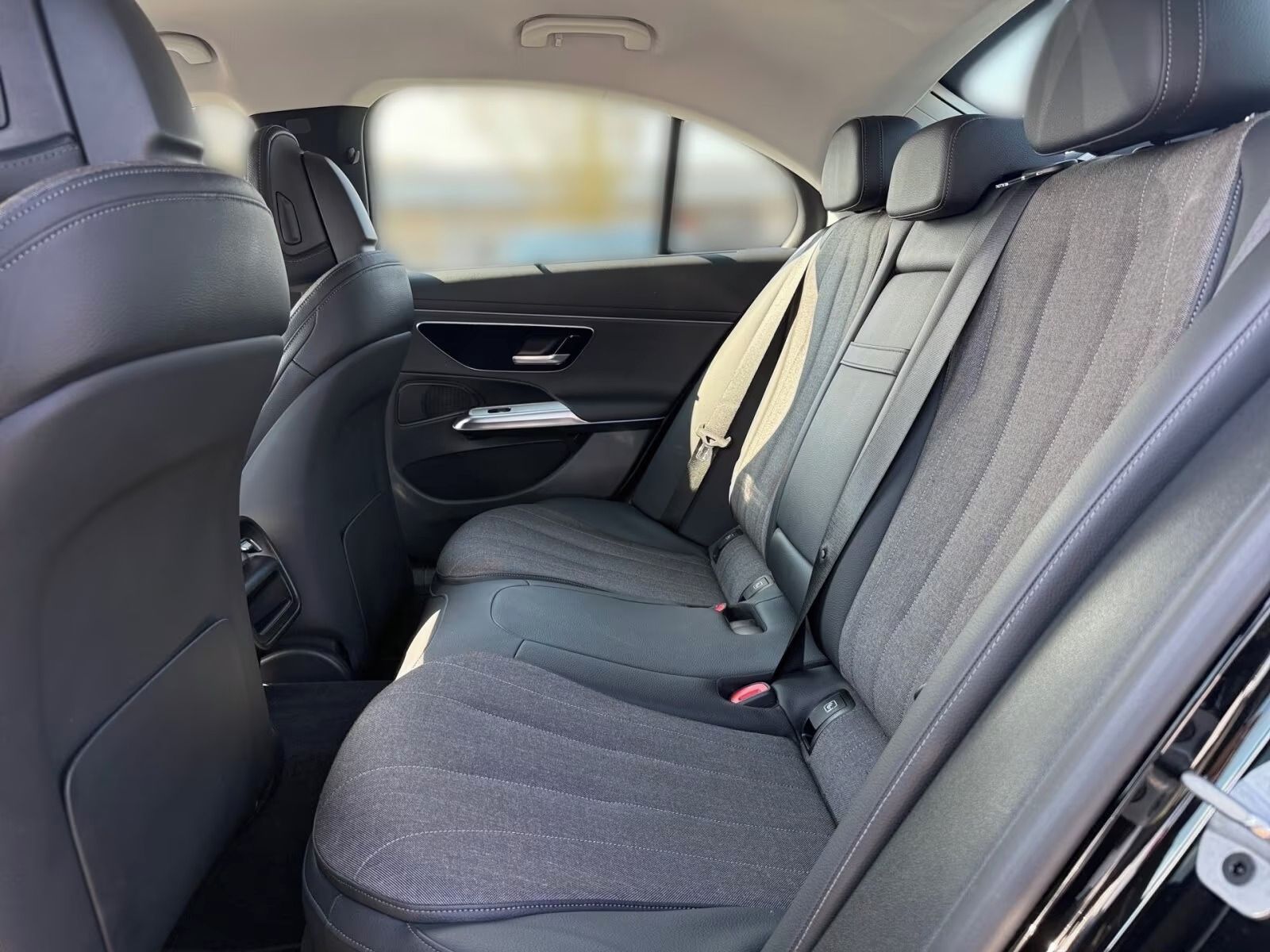 Mercedes-Benz Třídy E, 300 de Avantgarde*Kamera*Kůže - fotka 5