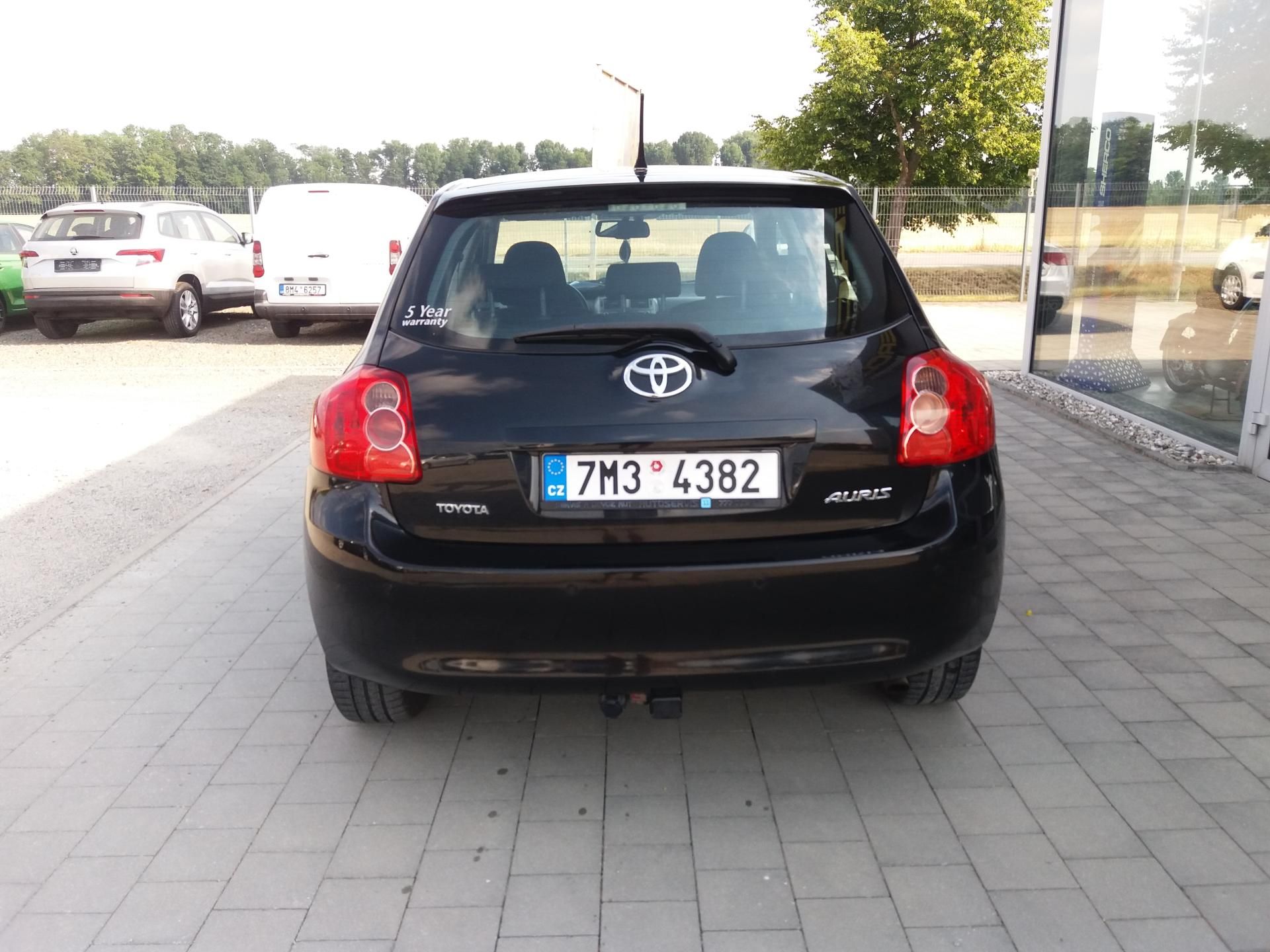 Toyota Auris, 1.4VVTi,71kW,DIG.KLIMA,TAŽNY!! - fotka 5