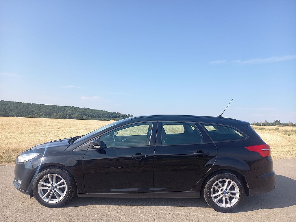 Ford Focus, 1,0 EcoBoost+klima+ČR+Serviska - fotka 5