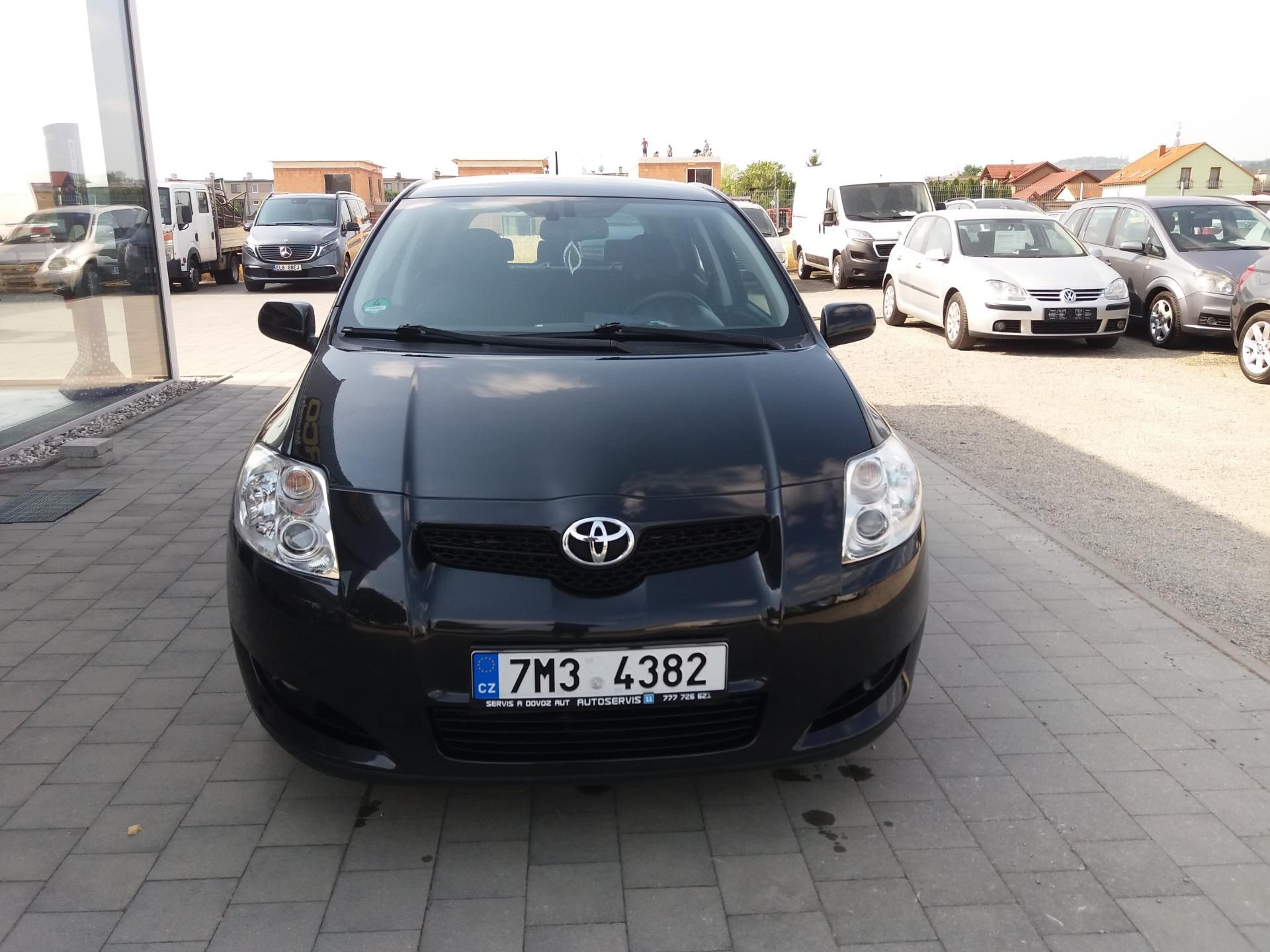Toyota Auris, 1.4VVTi,71kW,DIG.KLIMA,TAŽNY!! - fotka 2