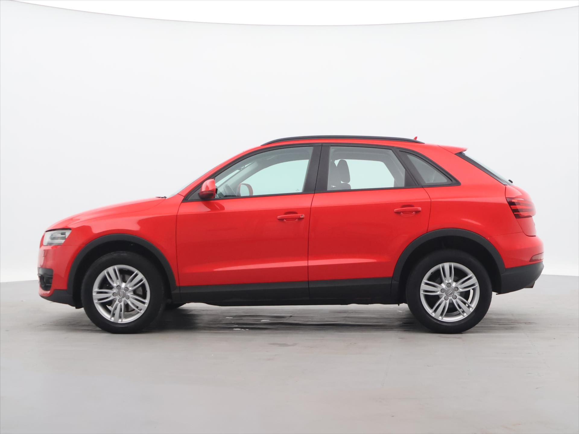 Audi Q3, 2,0 TDI 103kW Sport Xenon Navi - fotka 4