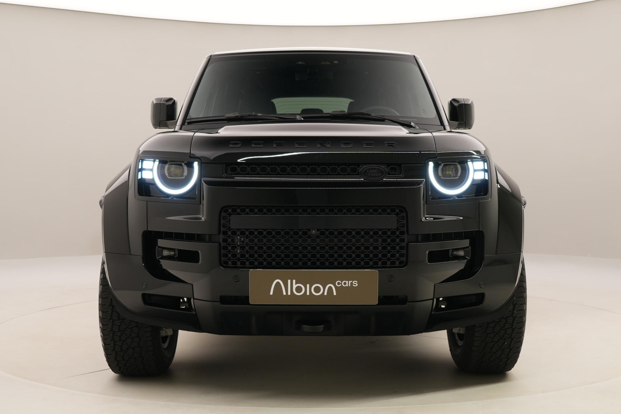 Land Rover Defender, OCTA BLACK AWD AUT - fotka 2