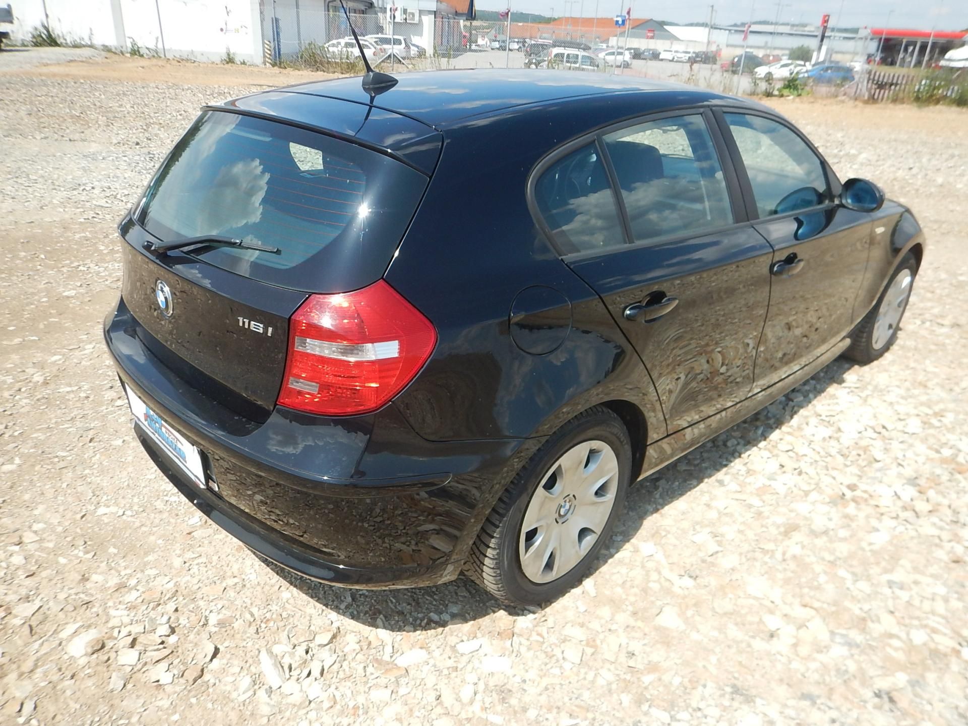 BMW Řada 1, 116i, KLIMA, SERVISKA - fotka 6