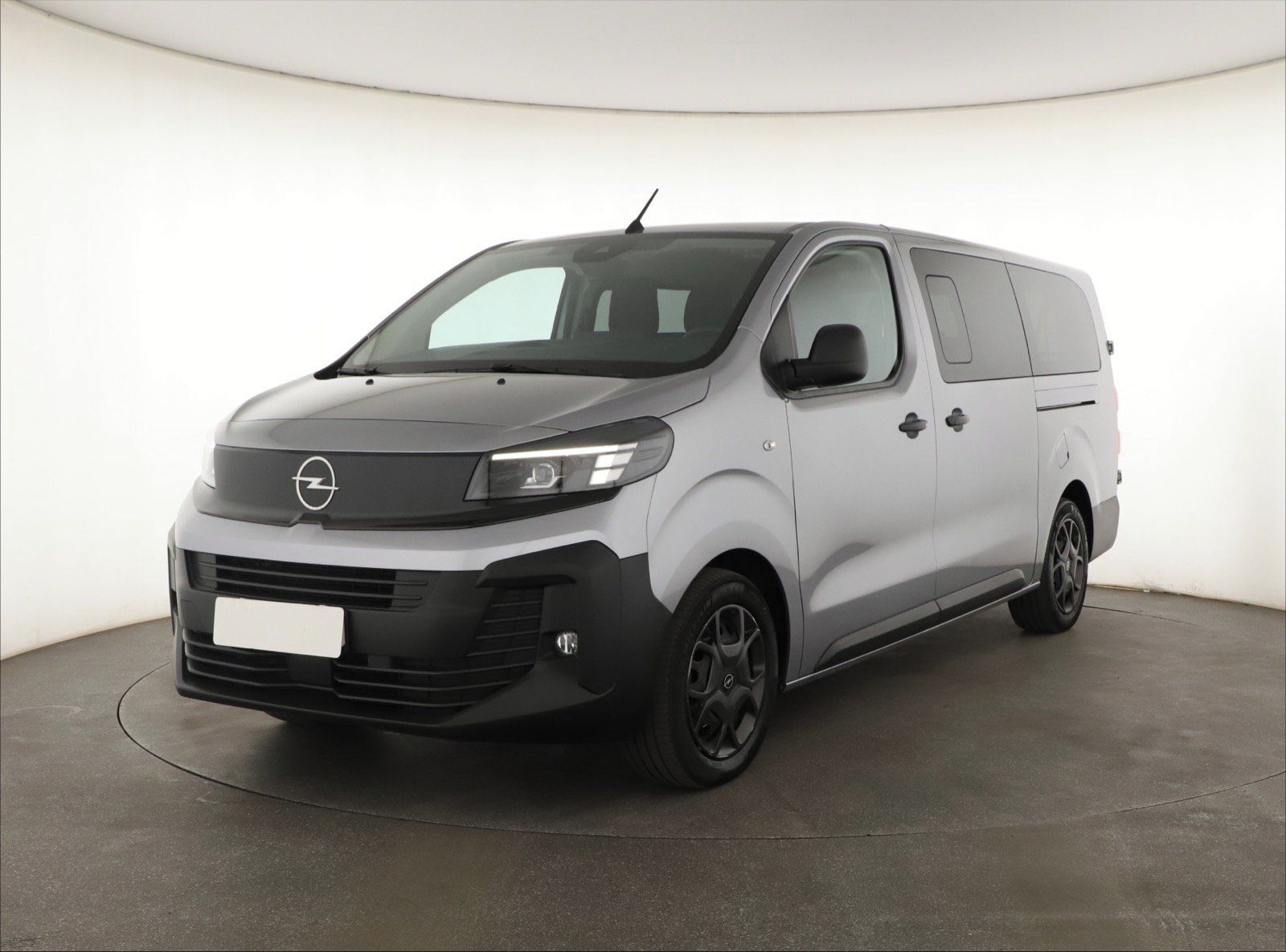 Opel Vivaro, 2.0 CDTI, Combi, 9 míst, L - fotka 2