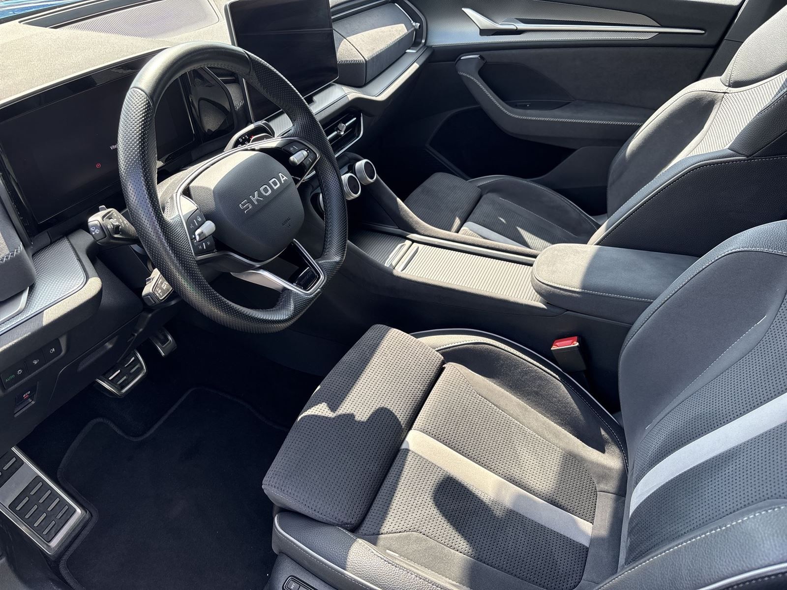 Škoda Kodiaq, 2.0 TDI 4x4 DSG Sportline - fotka 6