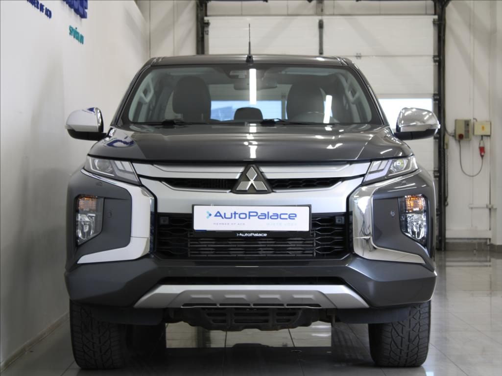 Mitsubishi L200, 2,3 DI-D 127kW AT Instyle DPH - fotka 2