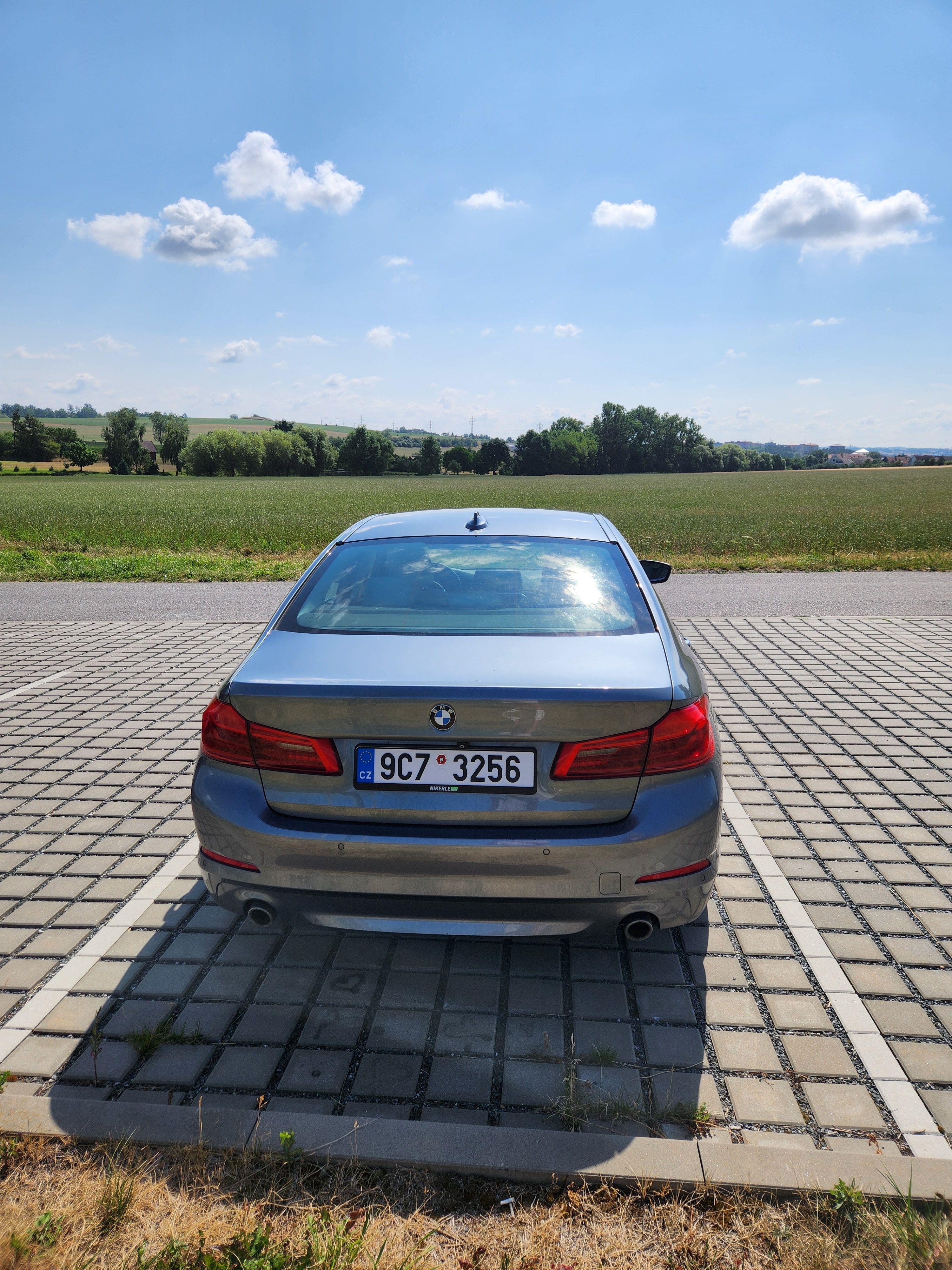 BMW Řada 5, 530d, DPH - fotka 5