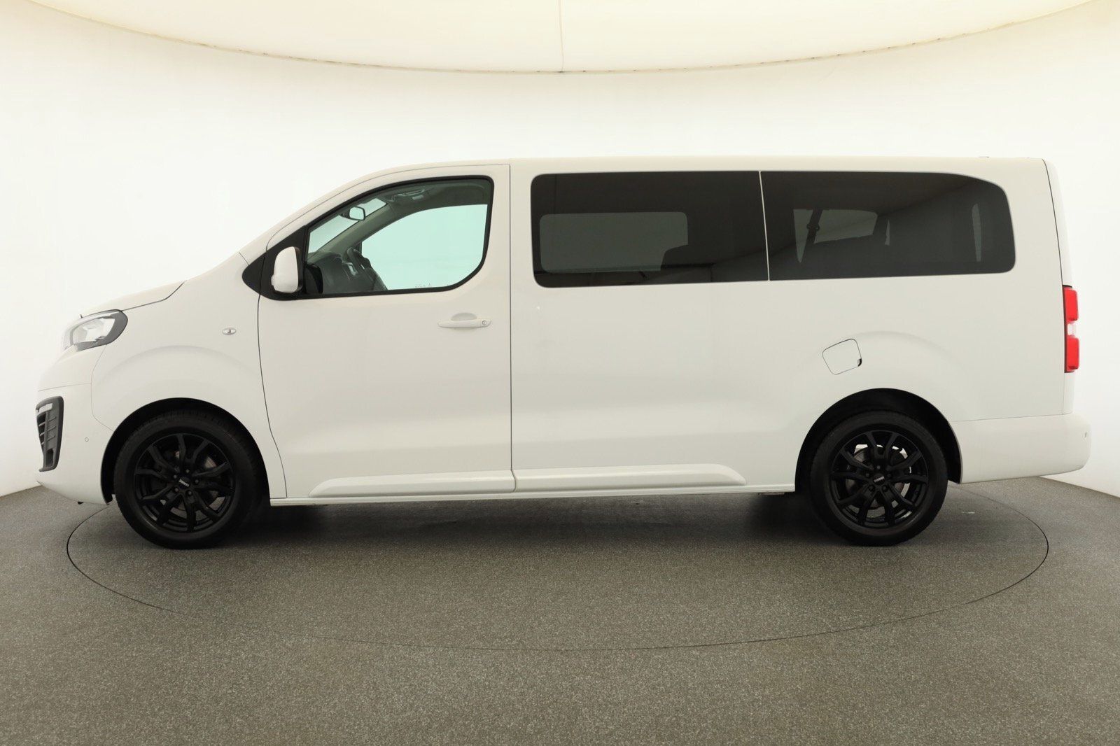 Peugeot Traveller, 2.0 BlueHDi, Klima, DPH - fotka 3