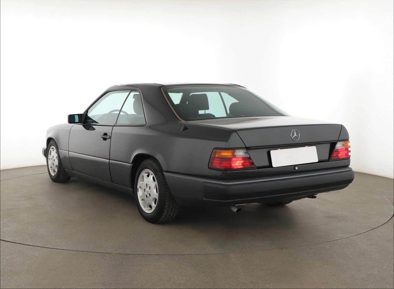 Mercedes-Benz Třídy E, 230 CE, Automat, ČR,1.maj - fotka 4