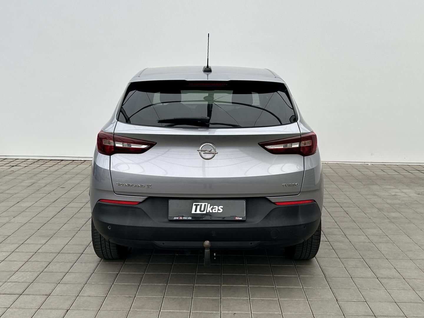 Opel Grandland X, 1.2TURBO 96kW Edition - fotka 4