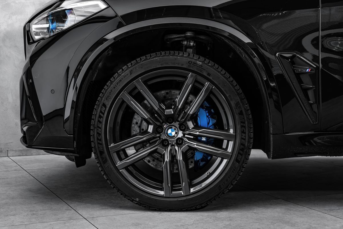 BMW X5, Competition Laser Carbon - fotka 2