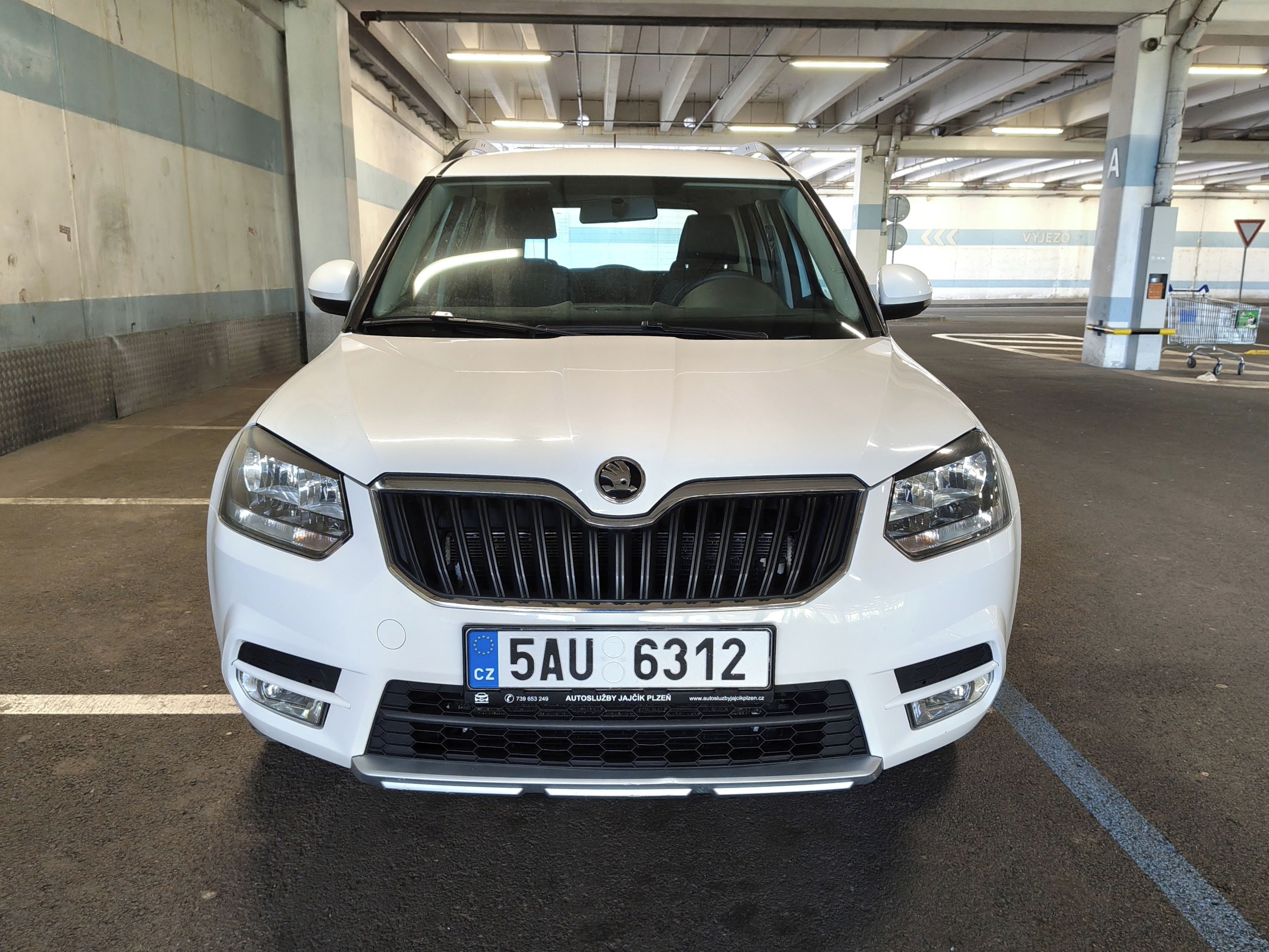 Škoda Yeti, 2.0 TDi,1.maj,nové v ČR,DPH - fotka 2