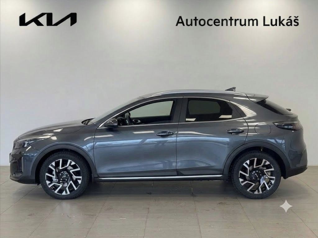 Kia XCee´d, Steel Edition,skladový vůz - fotka 3