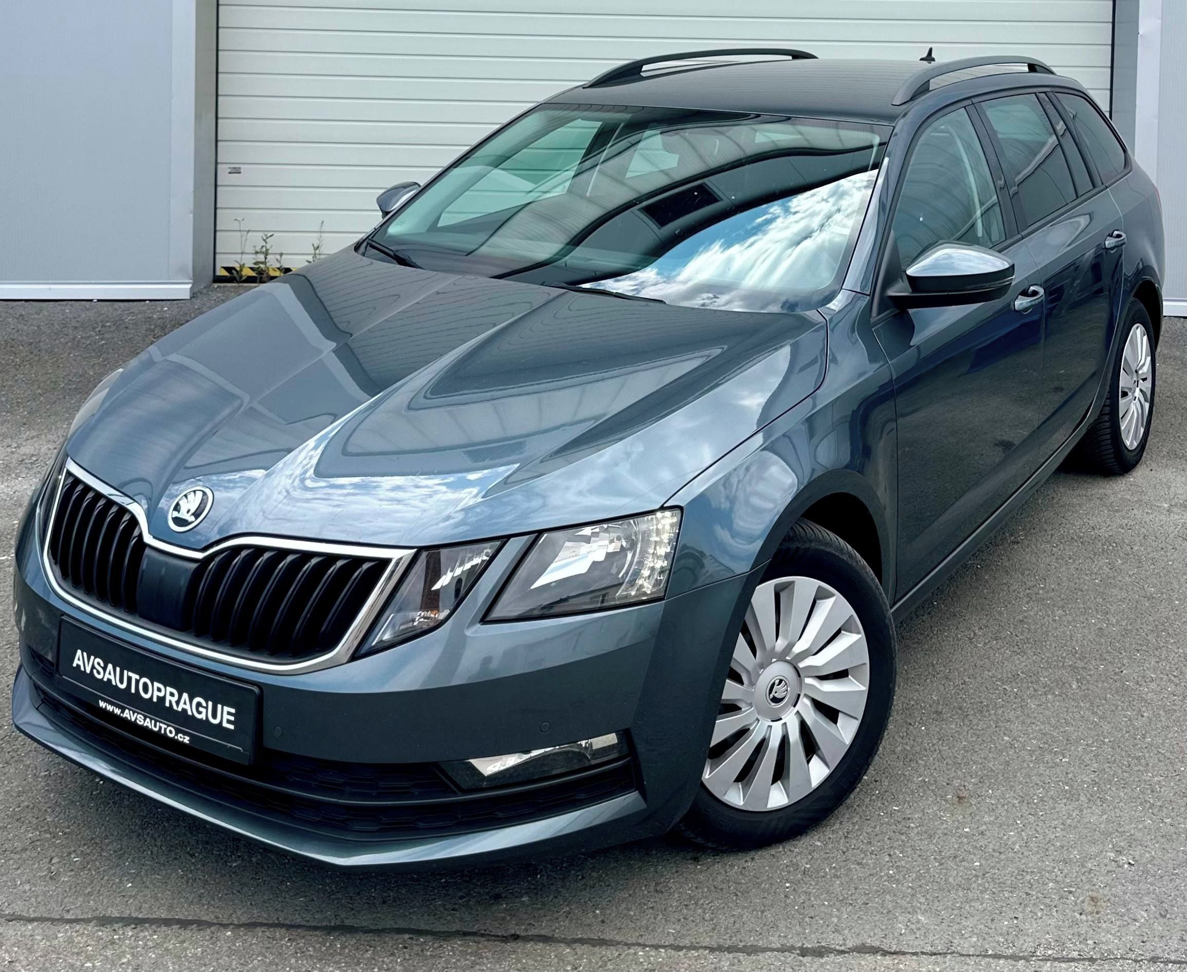 Škoda Octavia, III FL COMBI 1.6 TDI DSG  85KW - fotka 3