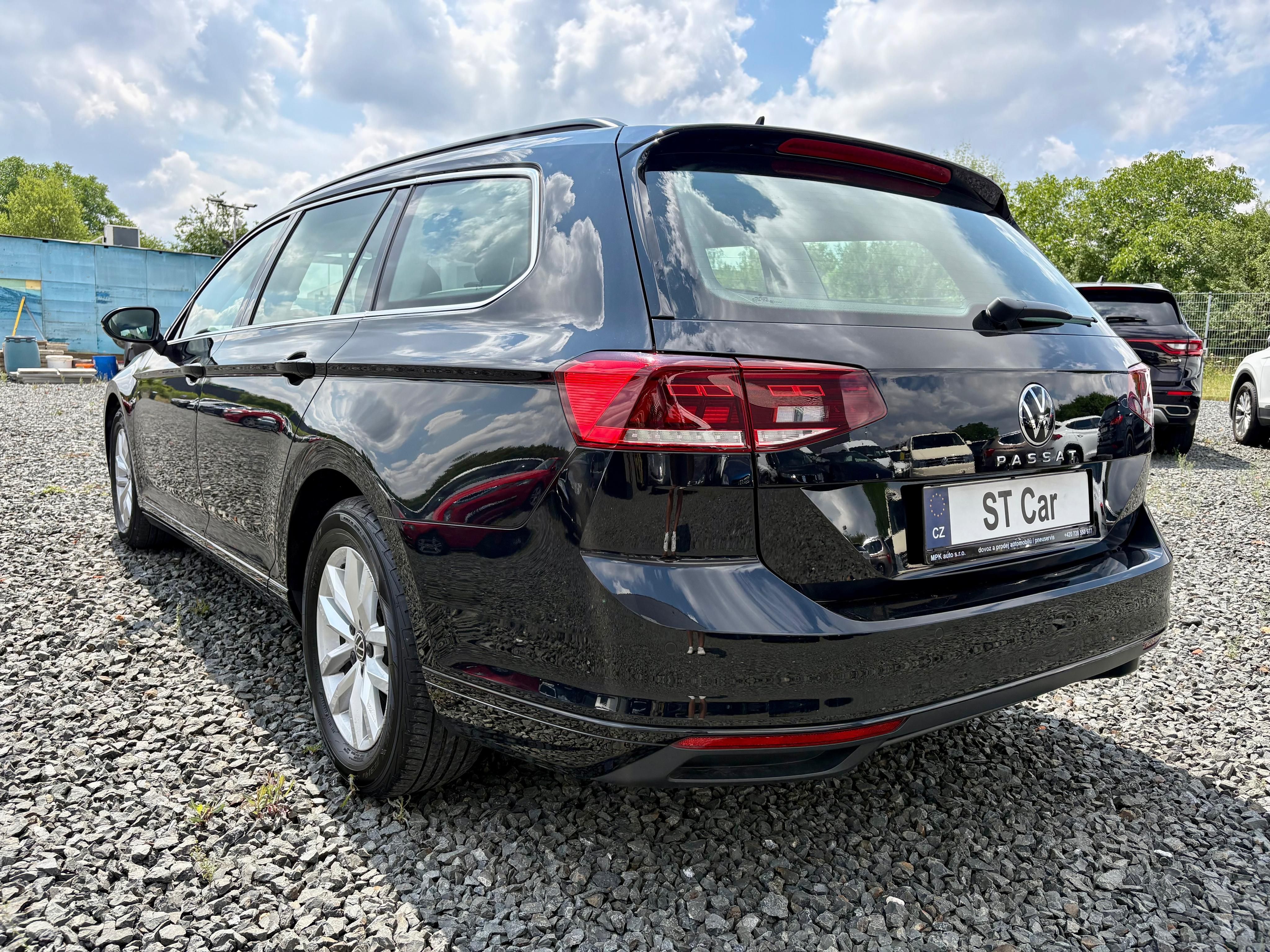 Volkswagen Passat, 2.0TDi 110kw DSG DPH - fotka 6