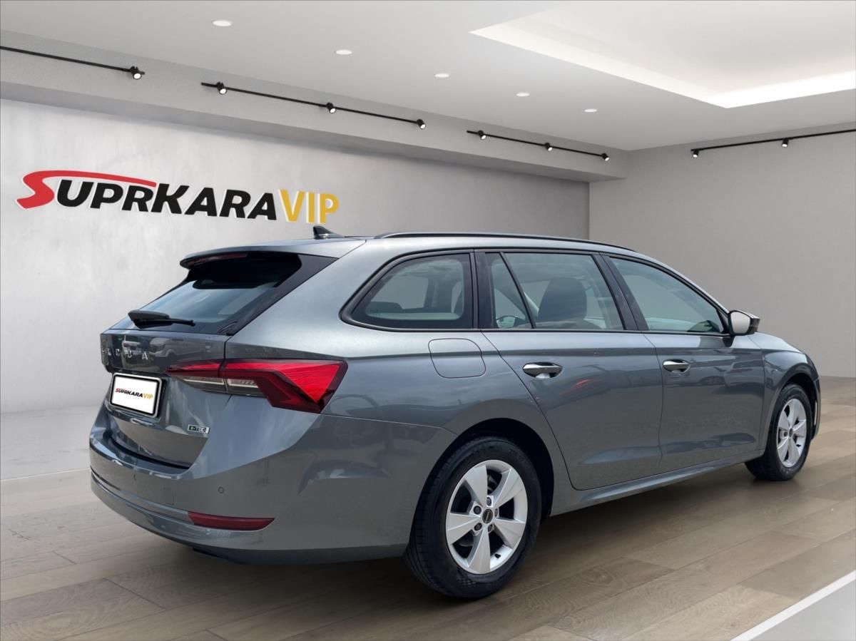 Škoda Octavia, 1,5 e-TEC mHEV 110kW DSG*Tažné - fotka 5