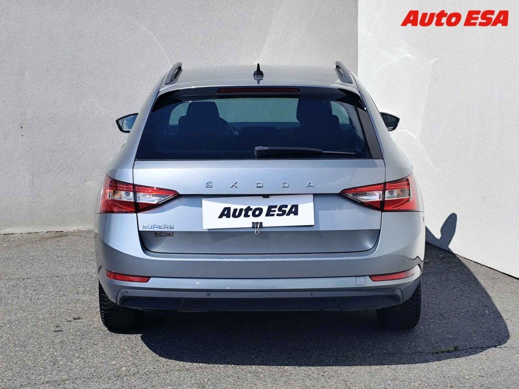 Škoda Superb, 1.6TDi - fotka 5