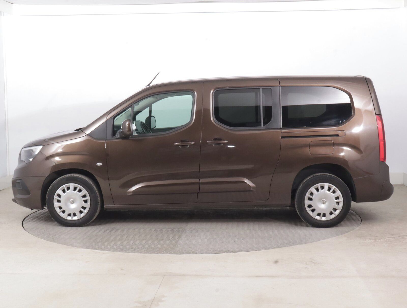 Opel Combo, Maxi 1.2 Turbo, Life, 7Míst - fotka 3