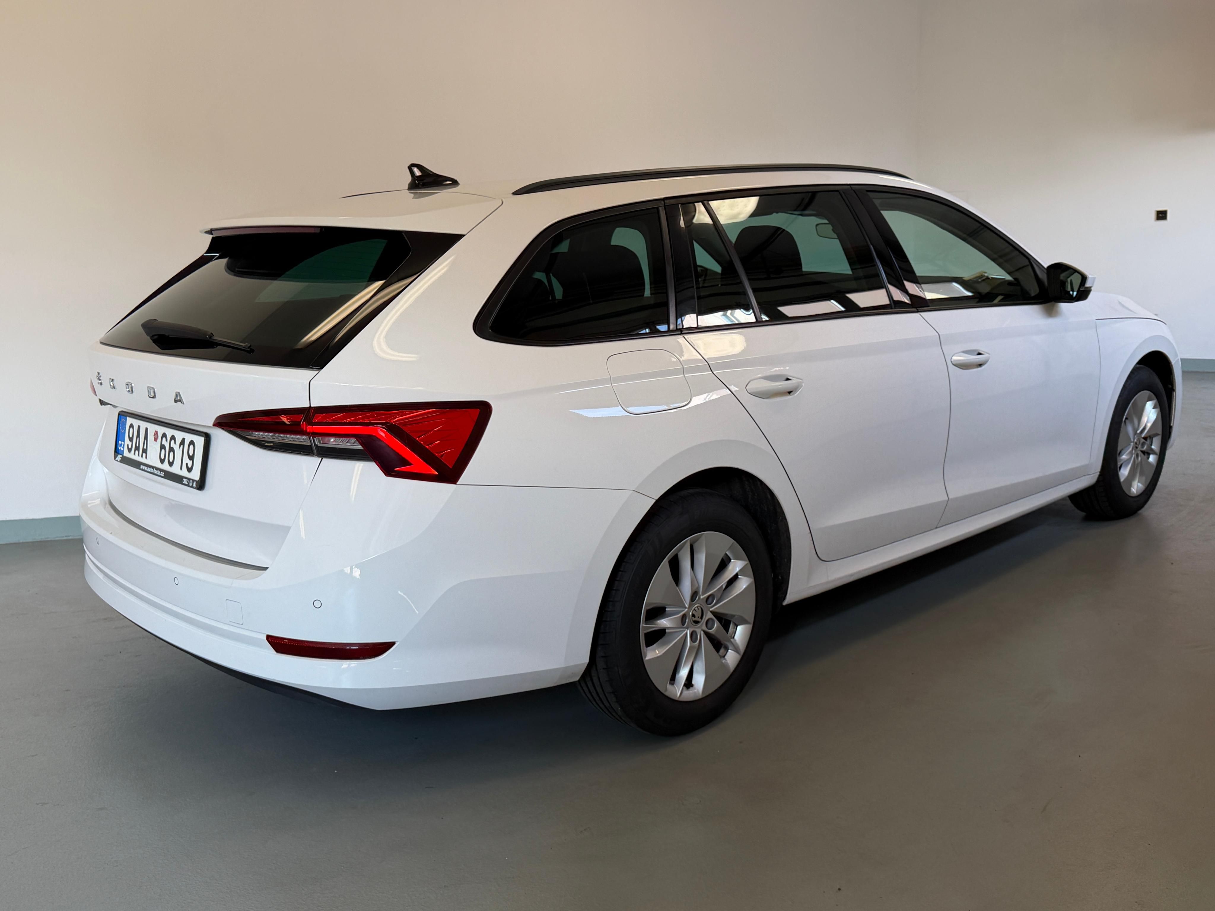 Škoda Octavia, IV combi 2,0 TDI 85kW - fotka 6
