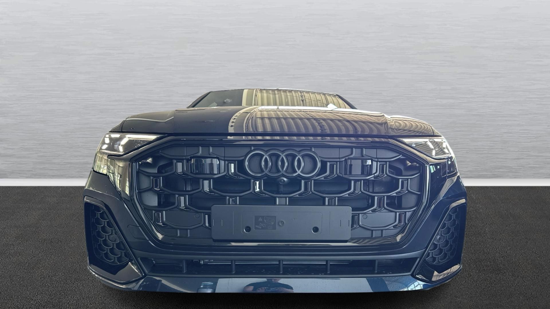 Audi Q8, 50 TDI quattro (nové - sklad) - fotka 2